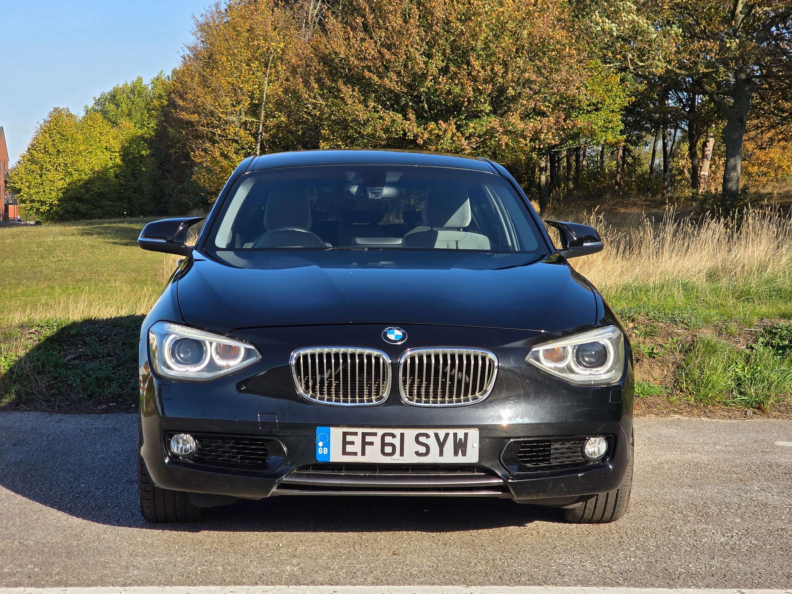 A 2011 BMW 1 SERIES 1.6 118i Urban Hatchback 5dr Petrol Auto Euro 5 (s/s) (170 ps) A 2011 BMW 1 SERIES 1.6 118i Urban Hatchback 5dr Petrol Auto Euro 5 (s/s) (170 ps)