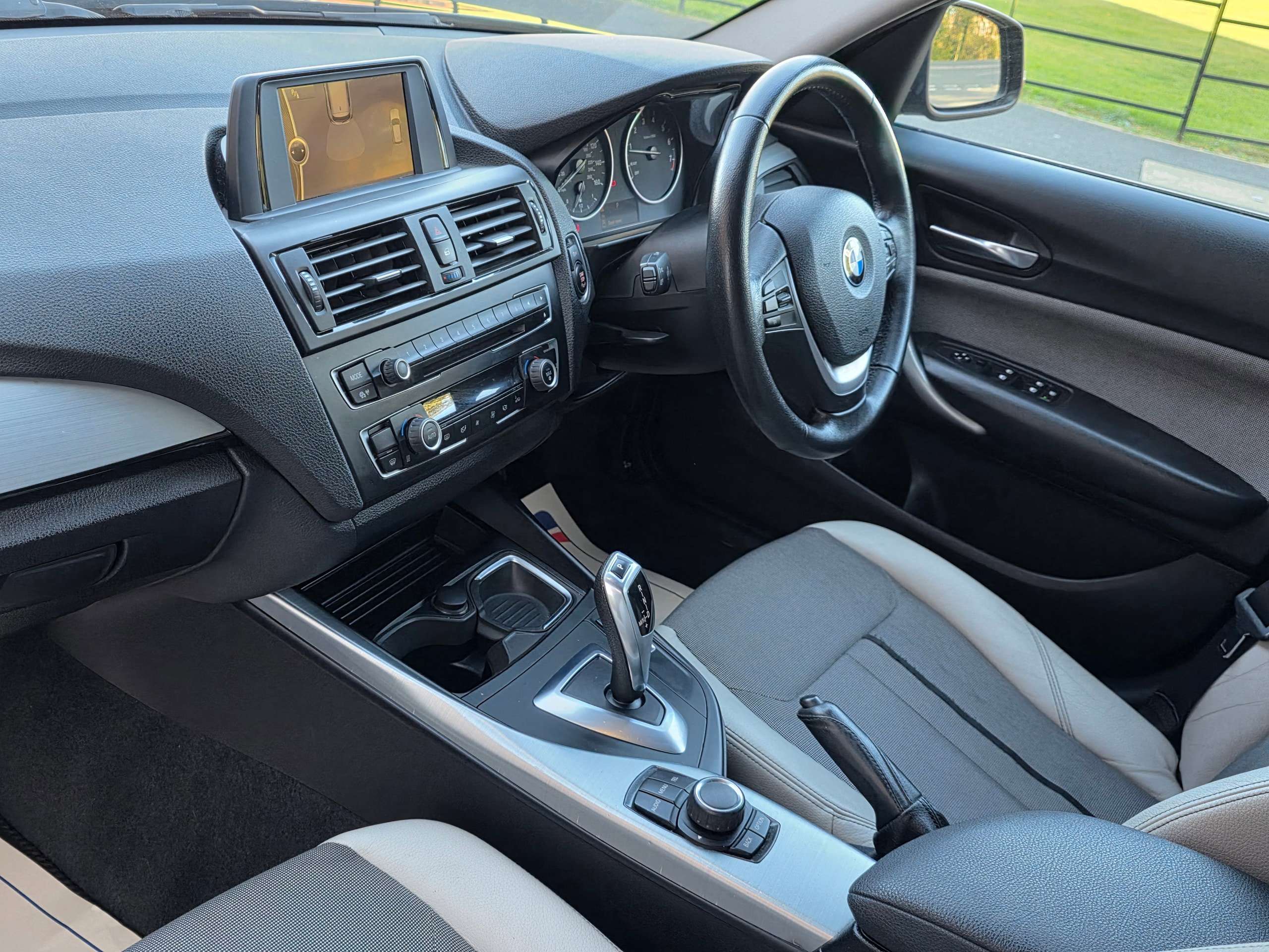 2011 BMW 1 SERIES 2011 BMW 1 SERIES