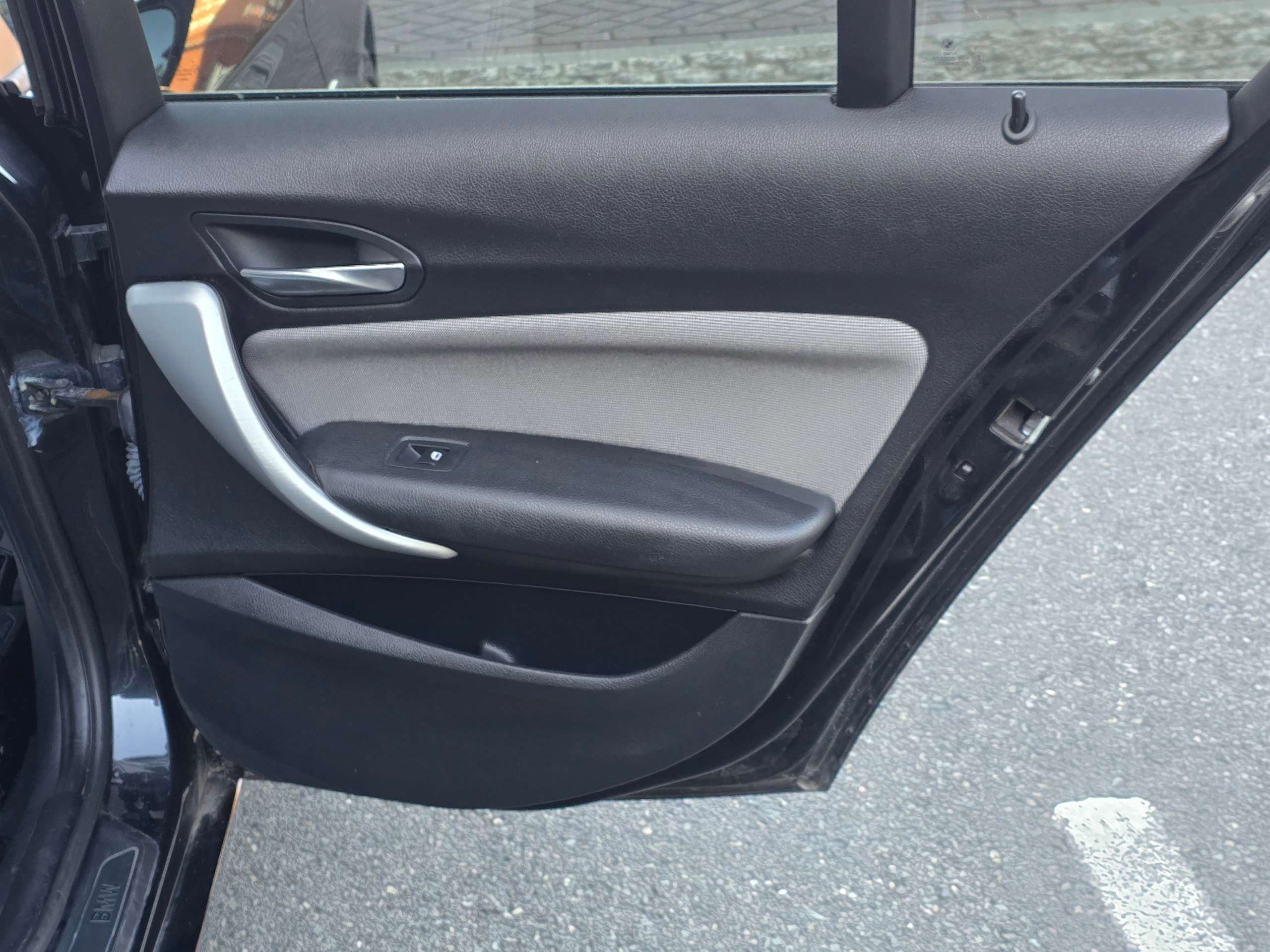 2011 BMW 1 SERIES 2011 BMW 1 SERIES