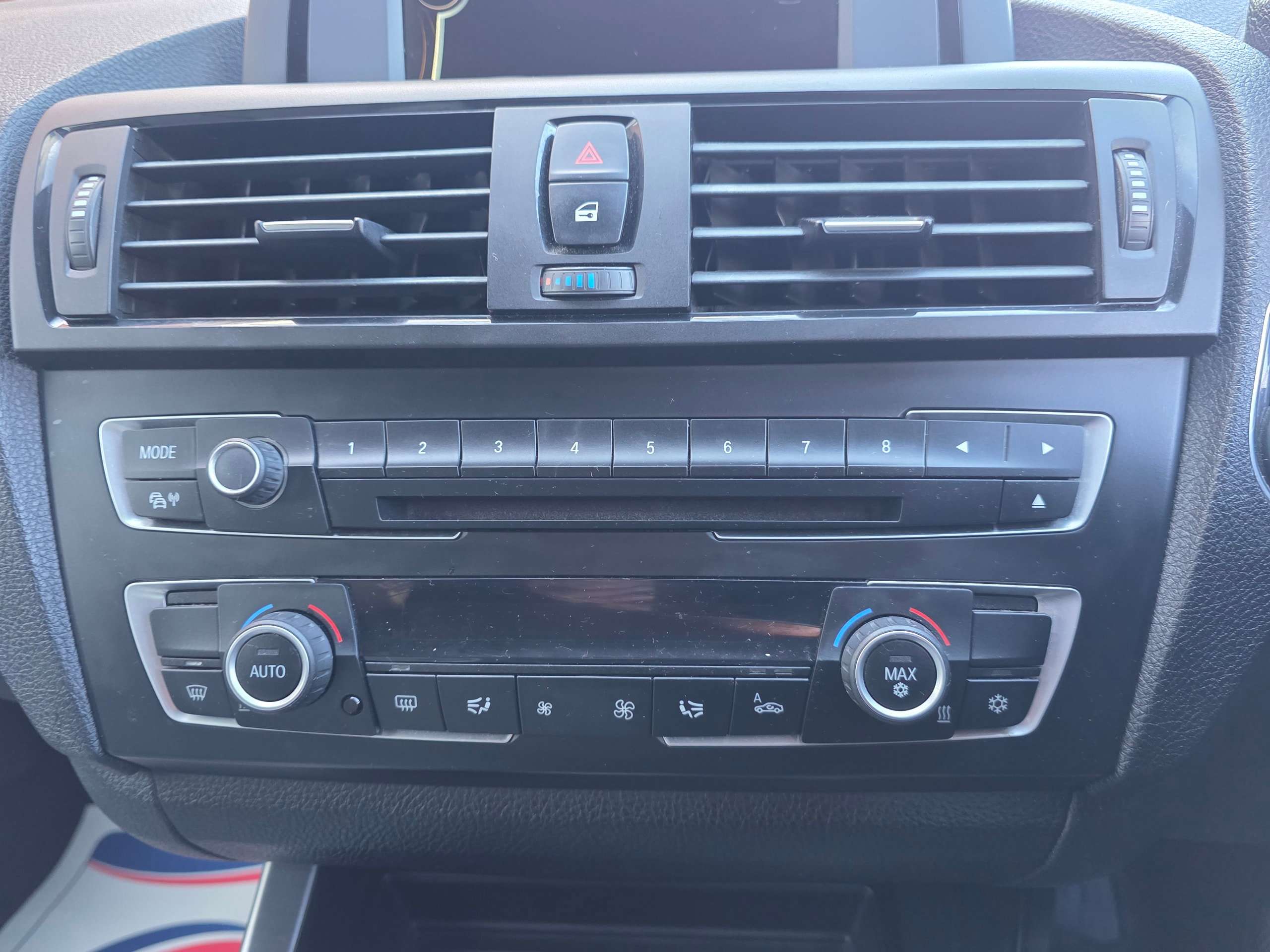 2011 BMW 1 SERIES 2011 BMW 1 SERIES