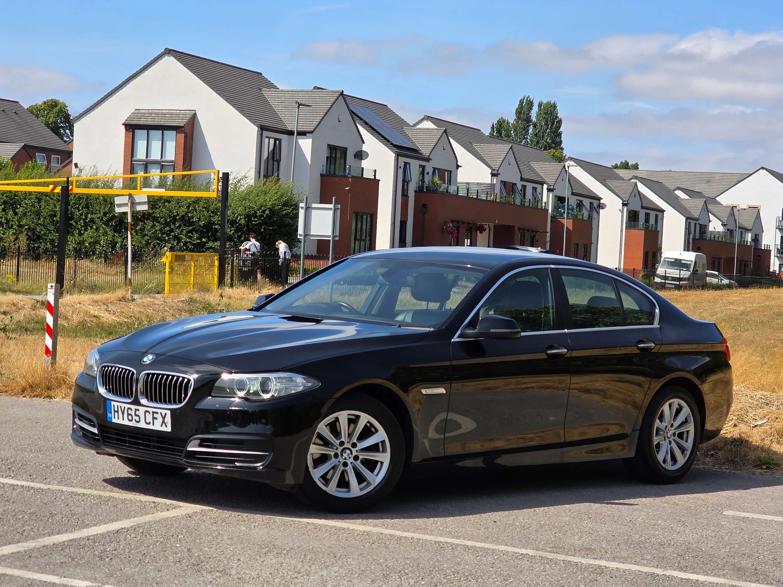A 2015 BMW 5 SERIES 2.0 520d SE Saloon 4dr Diesel Auto Euro 6 (s/s) (190 ps) A 2015 BMW 5 SERIES 2.0 520d SE Saloon 4dr Diesel Auto Euro 6 (s/s) (190 ps)
