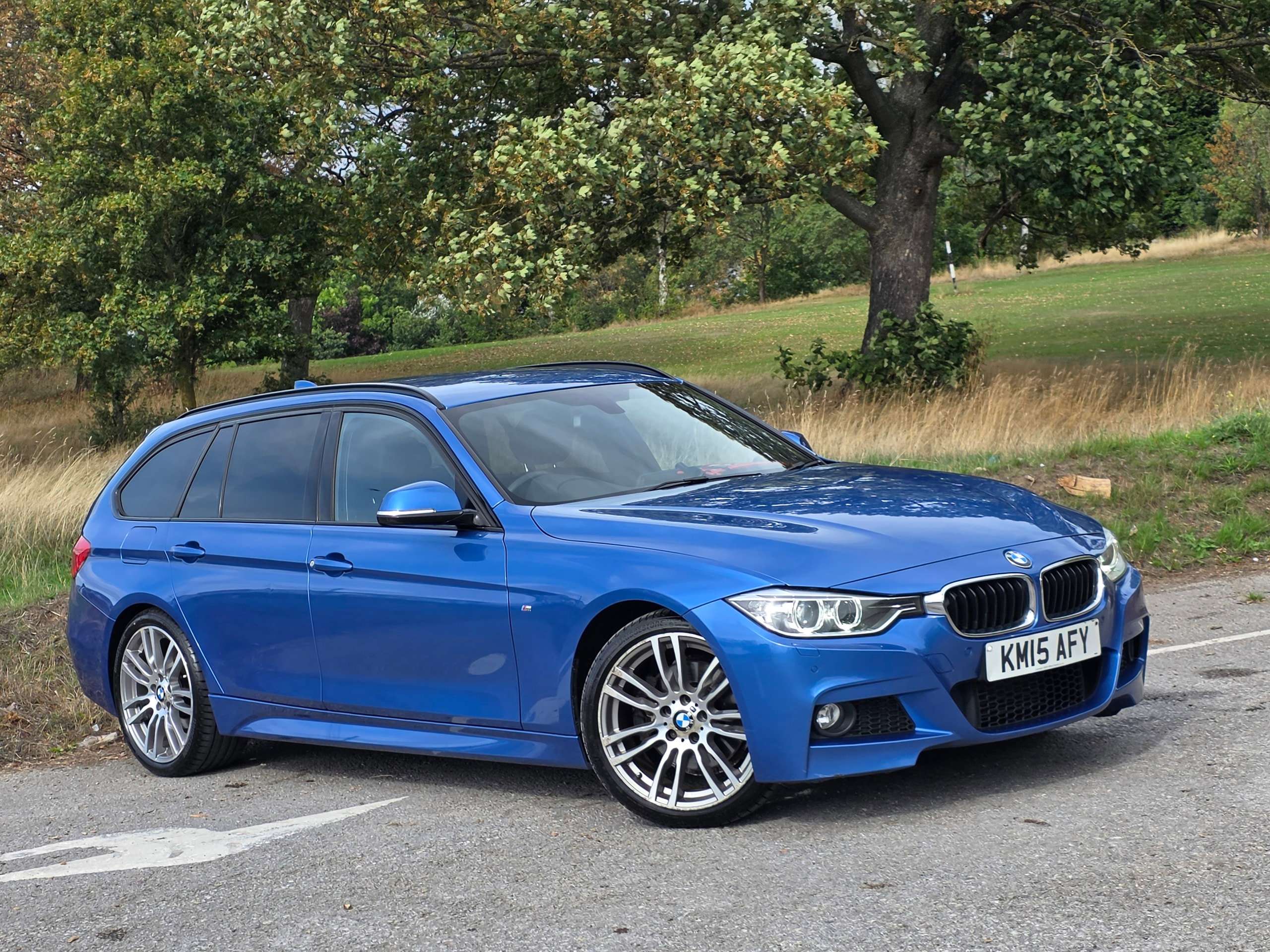 A 2015 BMW 3 SERIES 2.0 328i M Sport Touring 5dr Petrol Auto Euro 6 (s/s) (245 ps) A 2015 BMW 3 SERIES 2.0 328i M Sport Touring 5dr Petrol Auto Euro 6 (s/s) (245 ps)