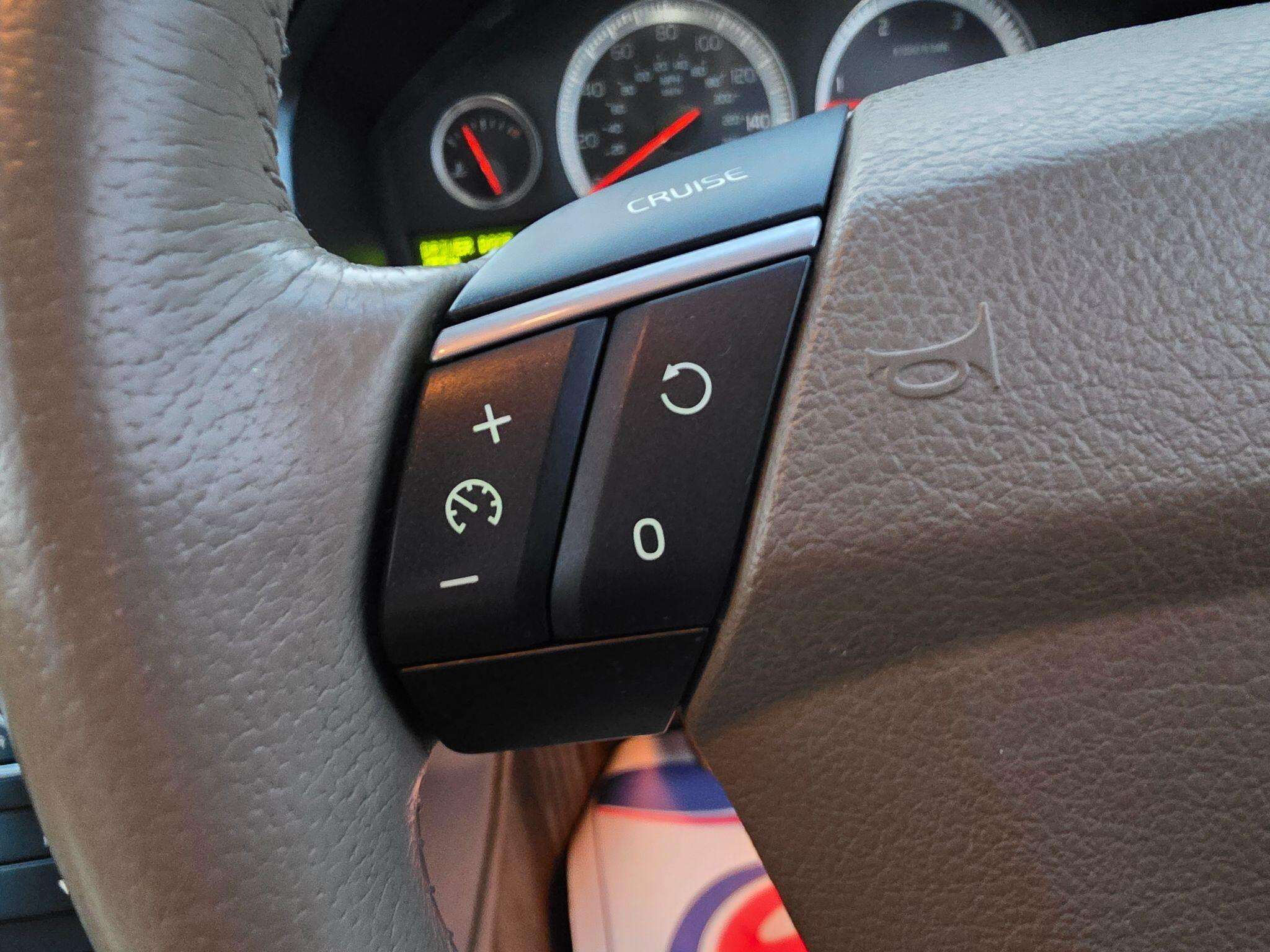 2012 VOLVO XC90 2012 VOLVO XC90