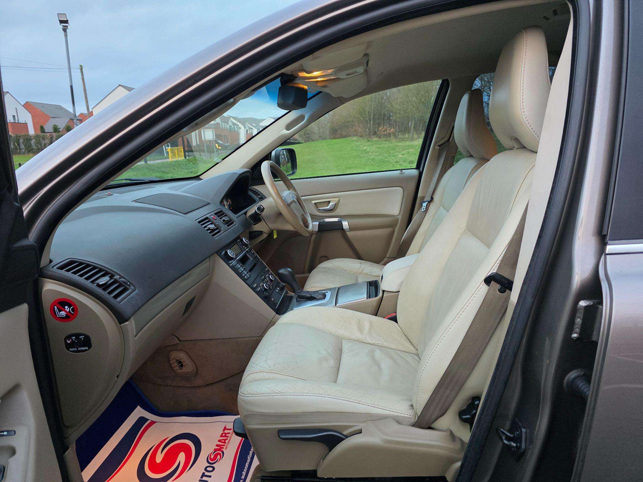 2012 VOLVO XC90 2012 VOLVO XC90