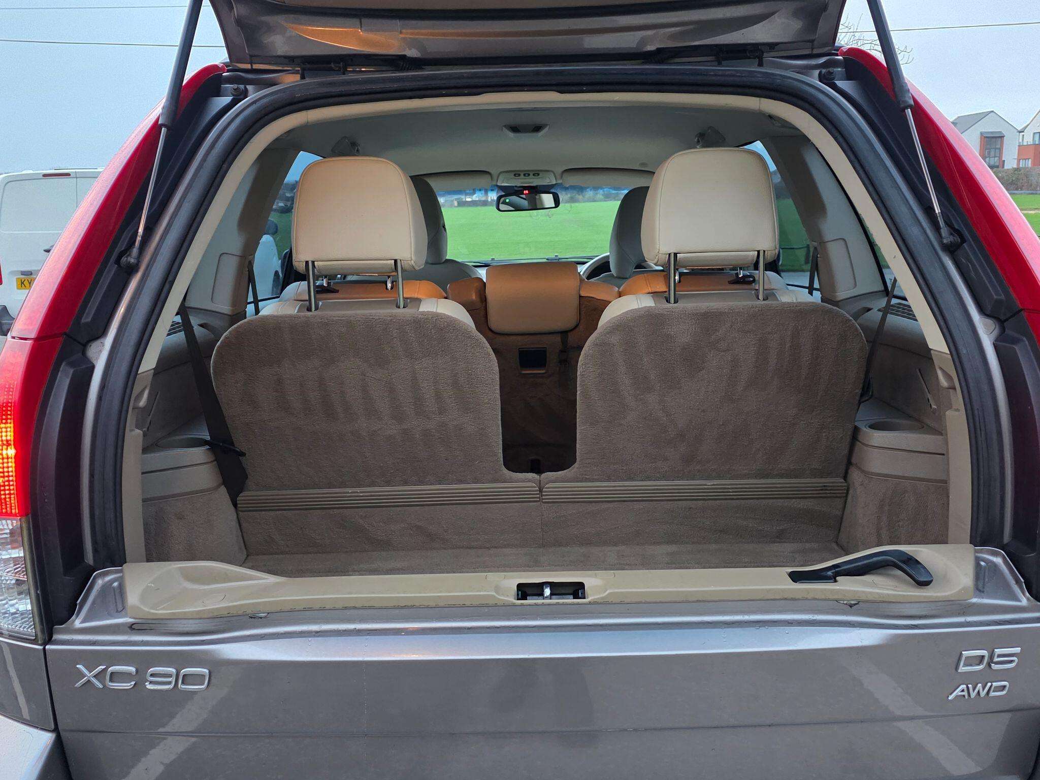 2012 VOLVO XC90 2012 VOLVO XC90