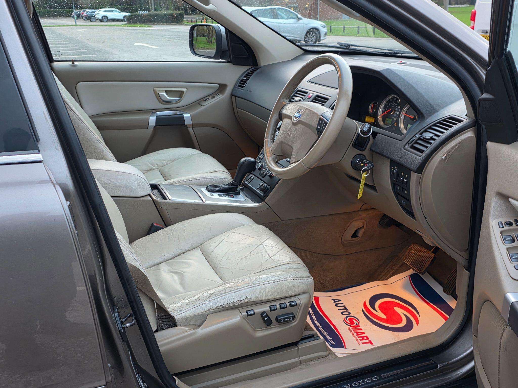 2012 VOLVO XC90 2012 VOLVO XC90