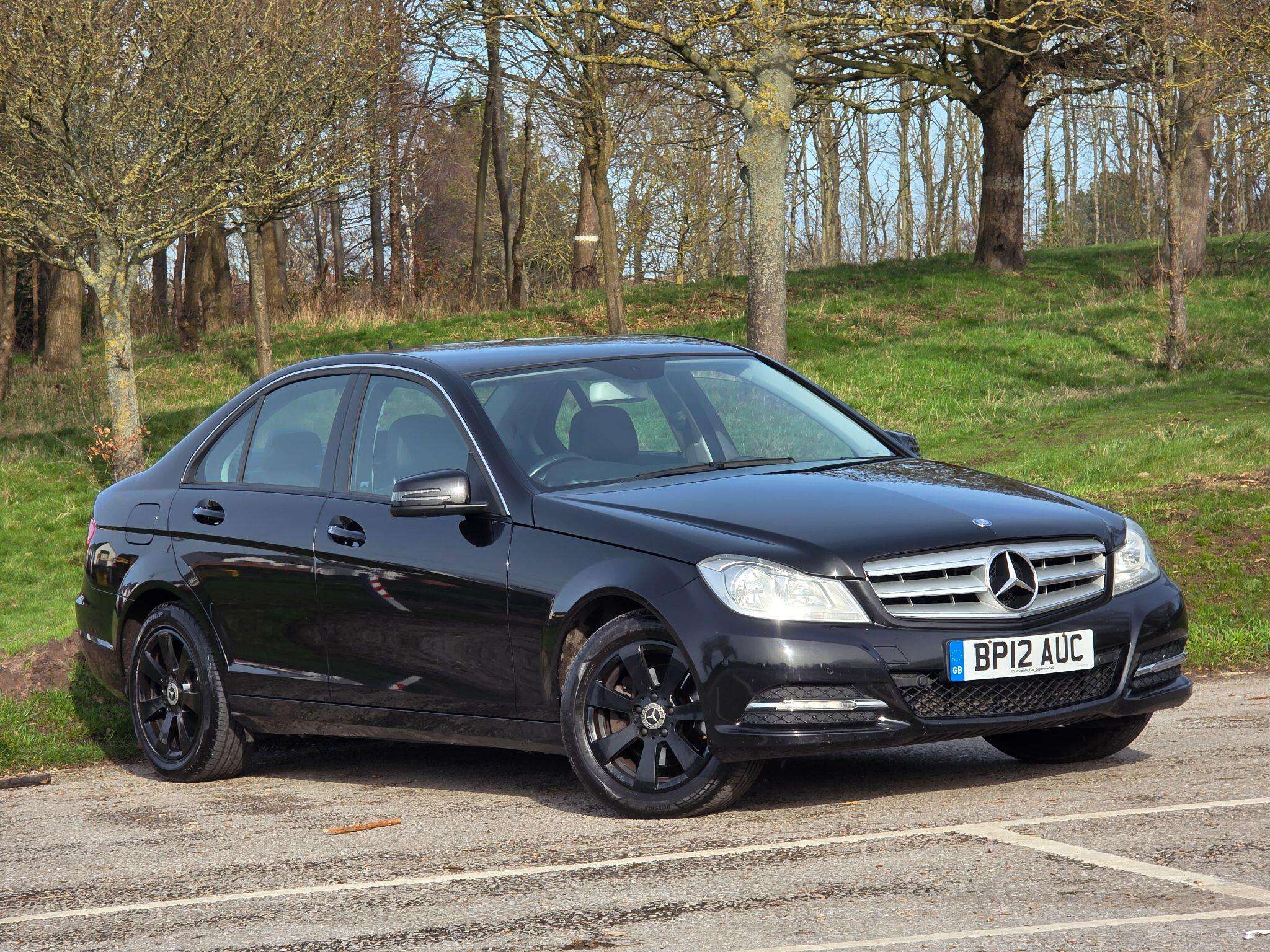 A 2012 MERCEDES-BENZ C CLASS 2.1 C220 CDI BlueEfficiency Executive SE G-Tronic+ Euro 5 (s/s) 4dr A 2012 MERCEDES-BENZ C CLASS 2.1 C220 CDI BlueEfficiency Executive SE G-Tronic+ Euro 5 (s/s) 4dr