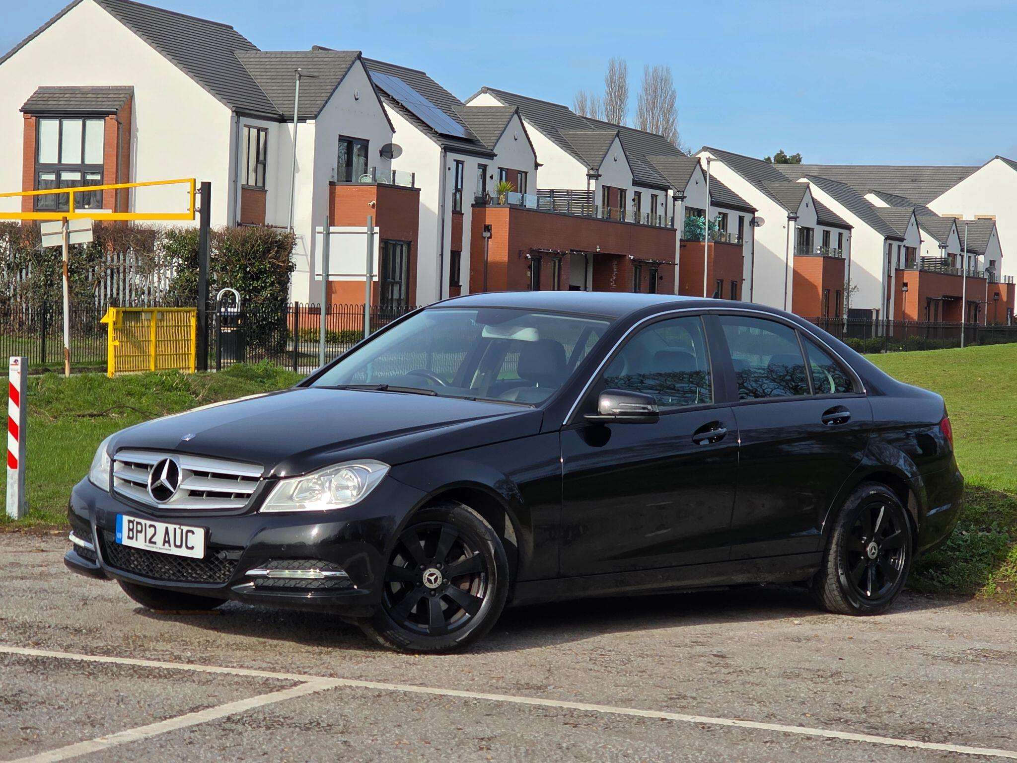 A 2012 MERCEDES-BENZ C CLASS 2.1 C220 CDI BlueEfficiency Executive SE G-Tronic+ Euro 5 (s/s) 4dr A 2012 MERCEDES-BENZ C CLASS 2.1 C220 CDI BlueEfficiency Executive SE G-Tronic+ Euro 5 (s/s) 4dr