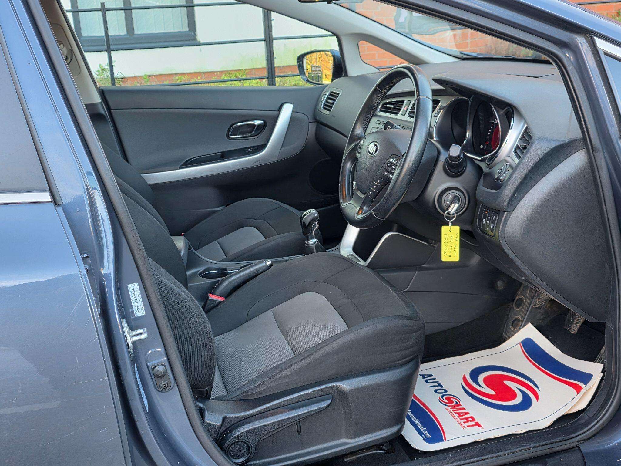 2014 KIA CEED 2014 KIA CEED