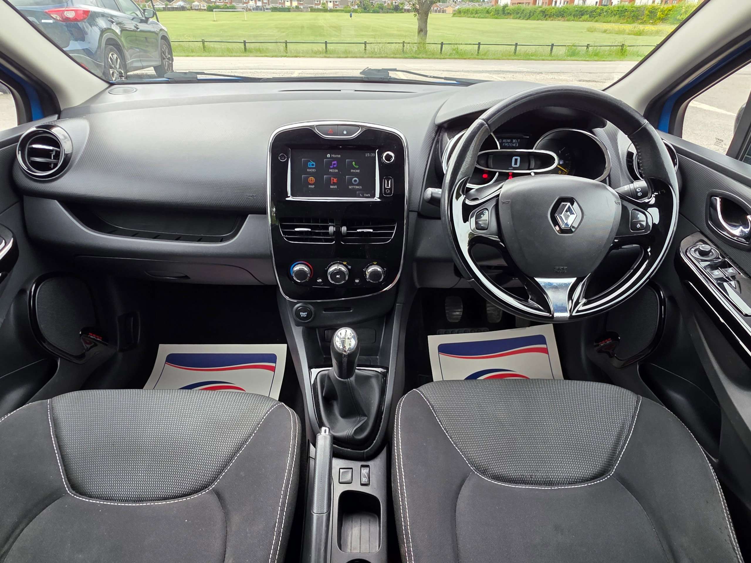 2014 RENAULT CLIO 2014 RENAULT CLIO