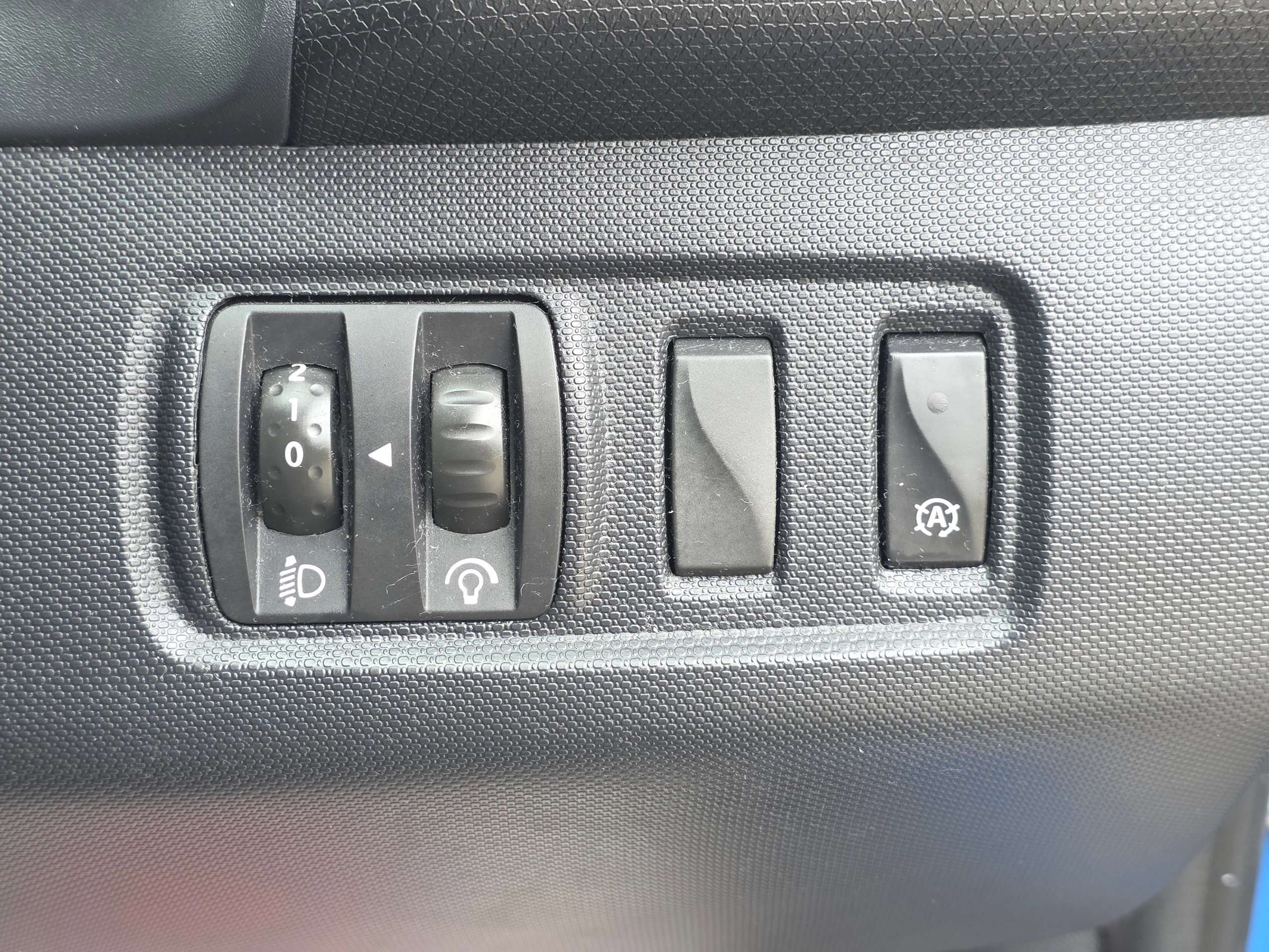 2014 RENAULT CLIO 2014 RENAULT CLIO
