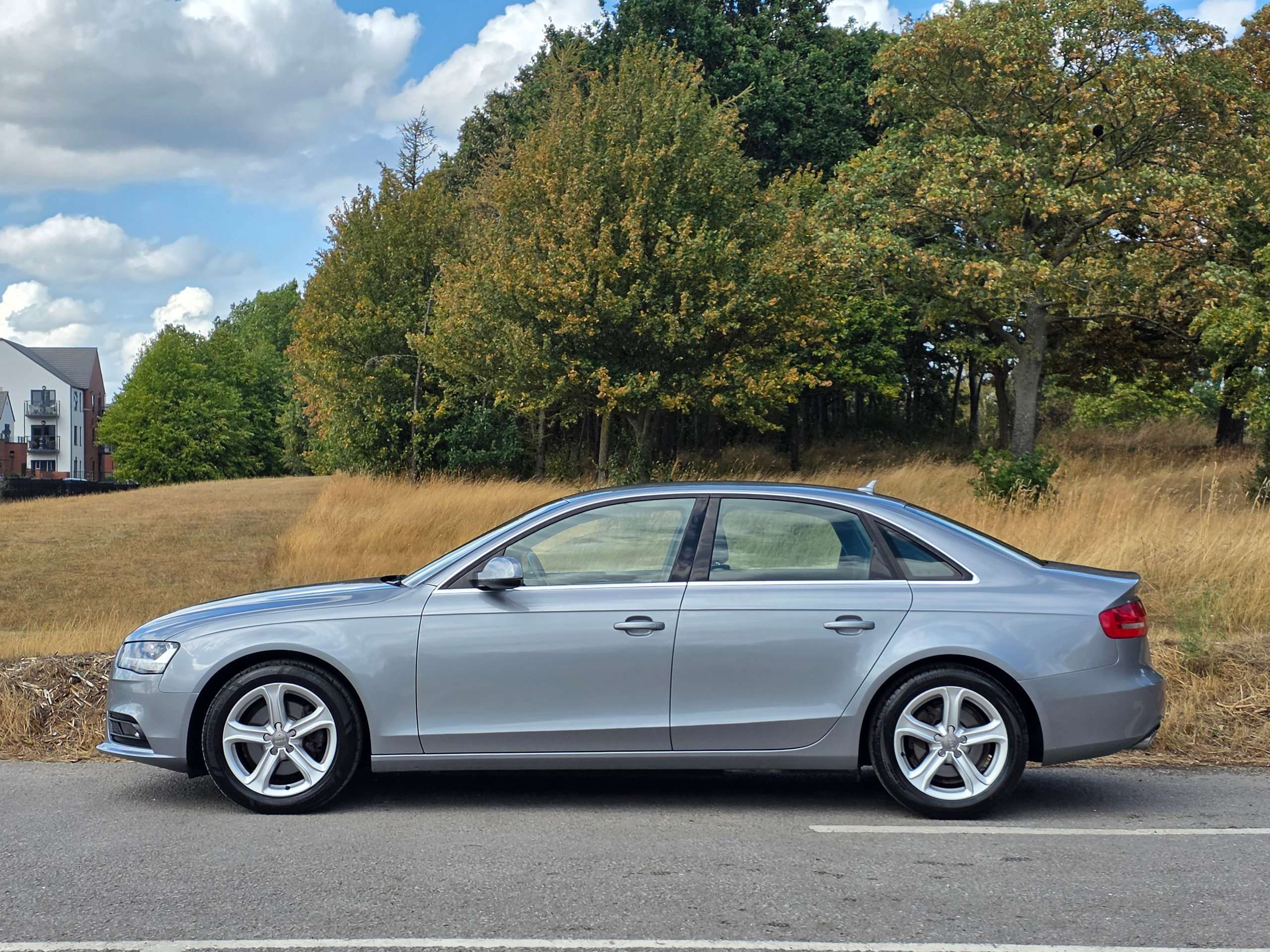 A 2015 AUDI A4 2.0 TDI ultra SE Technik Saloon 4dr Diesel Manual Euro 6 (s/s) (163 ps) A 2015 AUDI A4 2.0 TDI ultra SE Technik Saloon 4dr Diesel Manual Euro 6 (s/s) (163 ps)