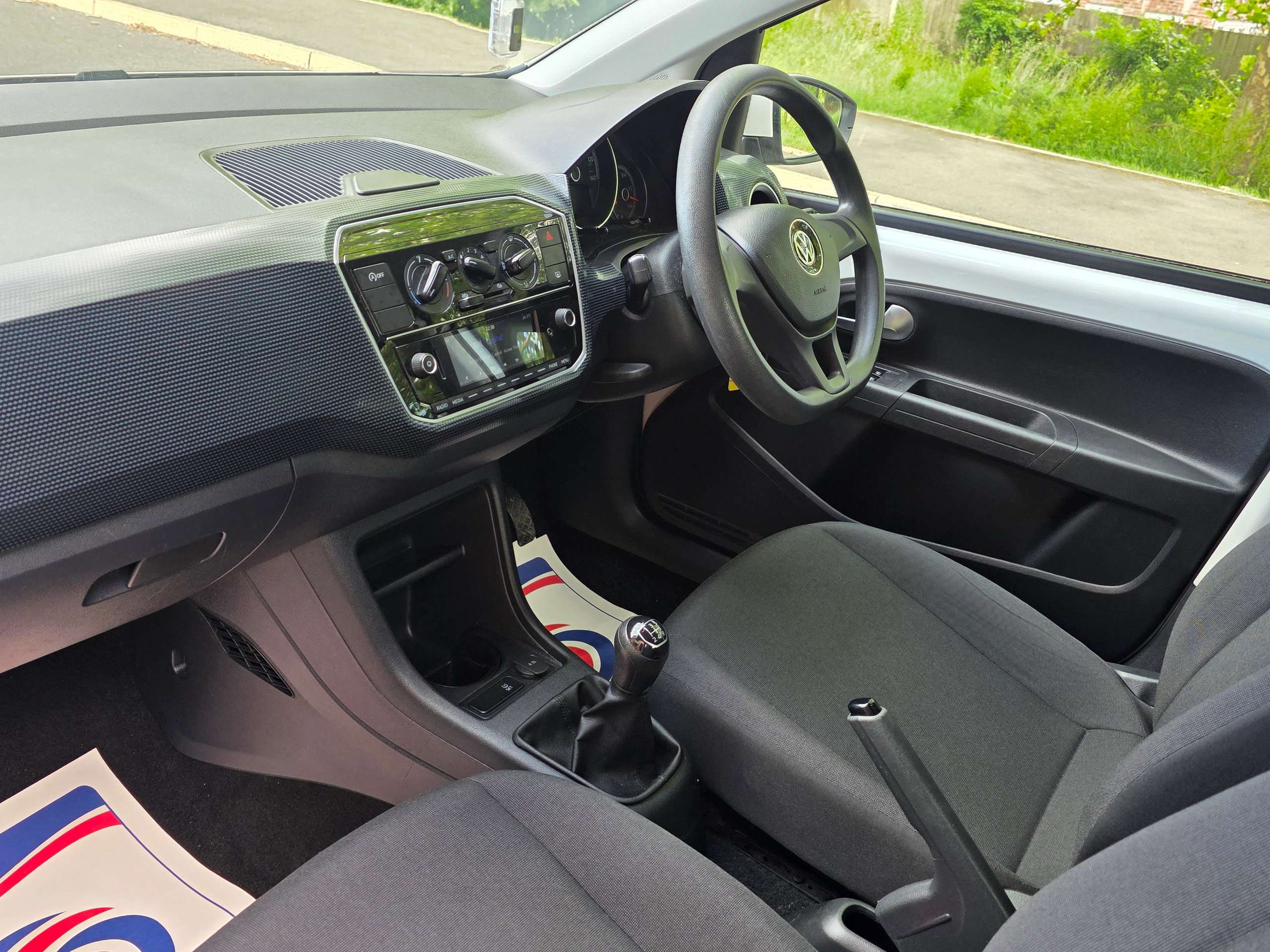 2019 VOLKSWAGEN UP! 2019 VOLKSWAGEN UP!