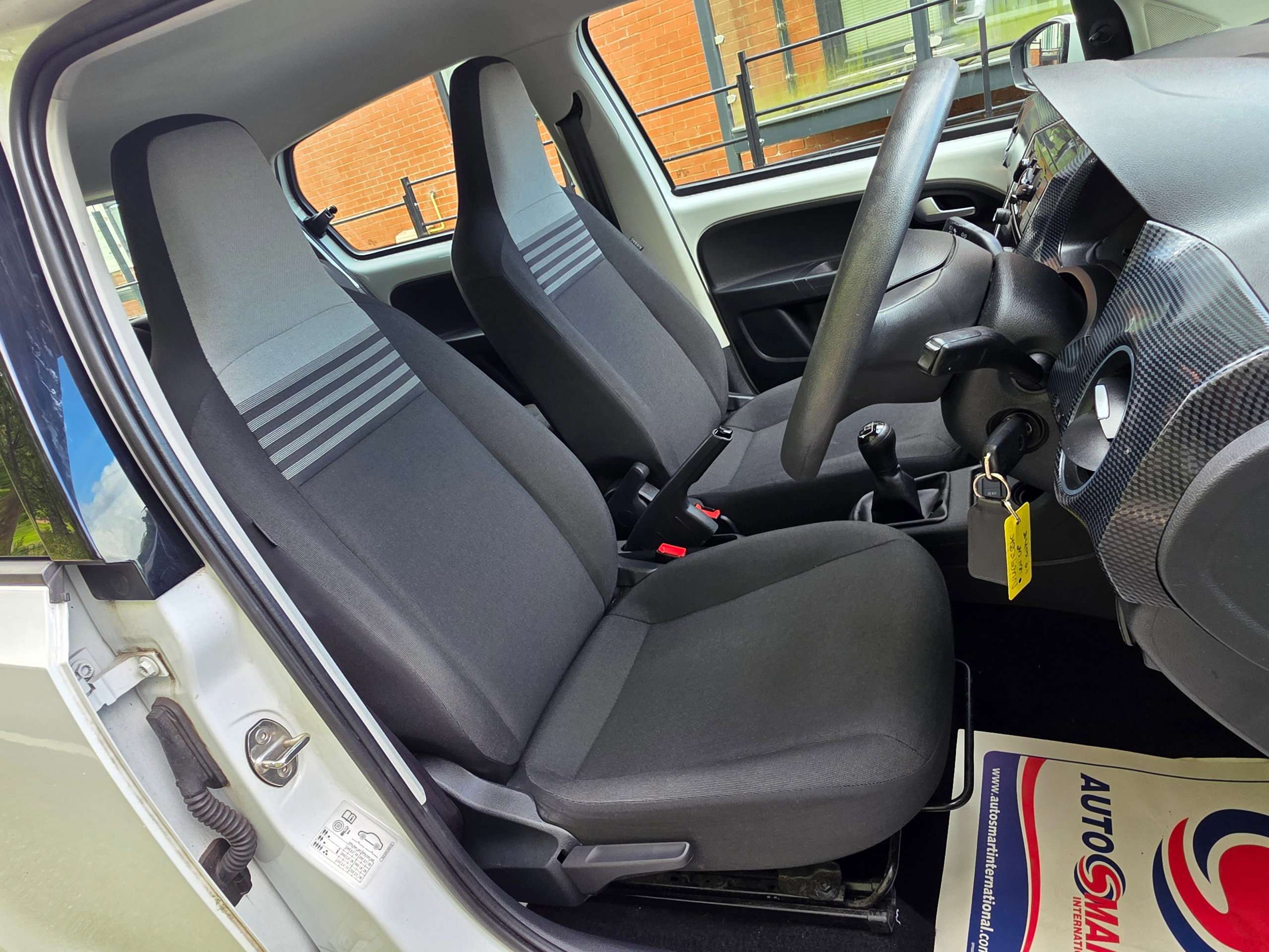 2019 VOLKSWAGEN UP! 2019 VOLKSWAGEN UP!