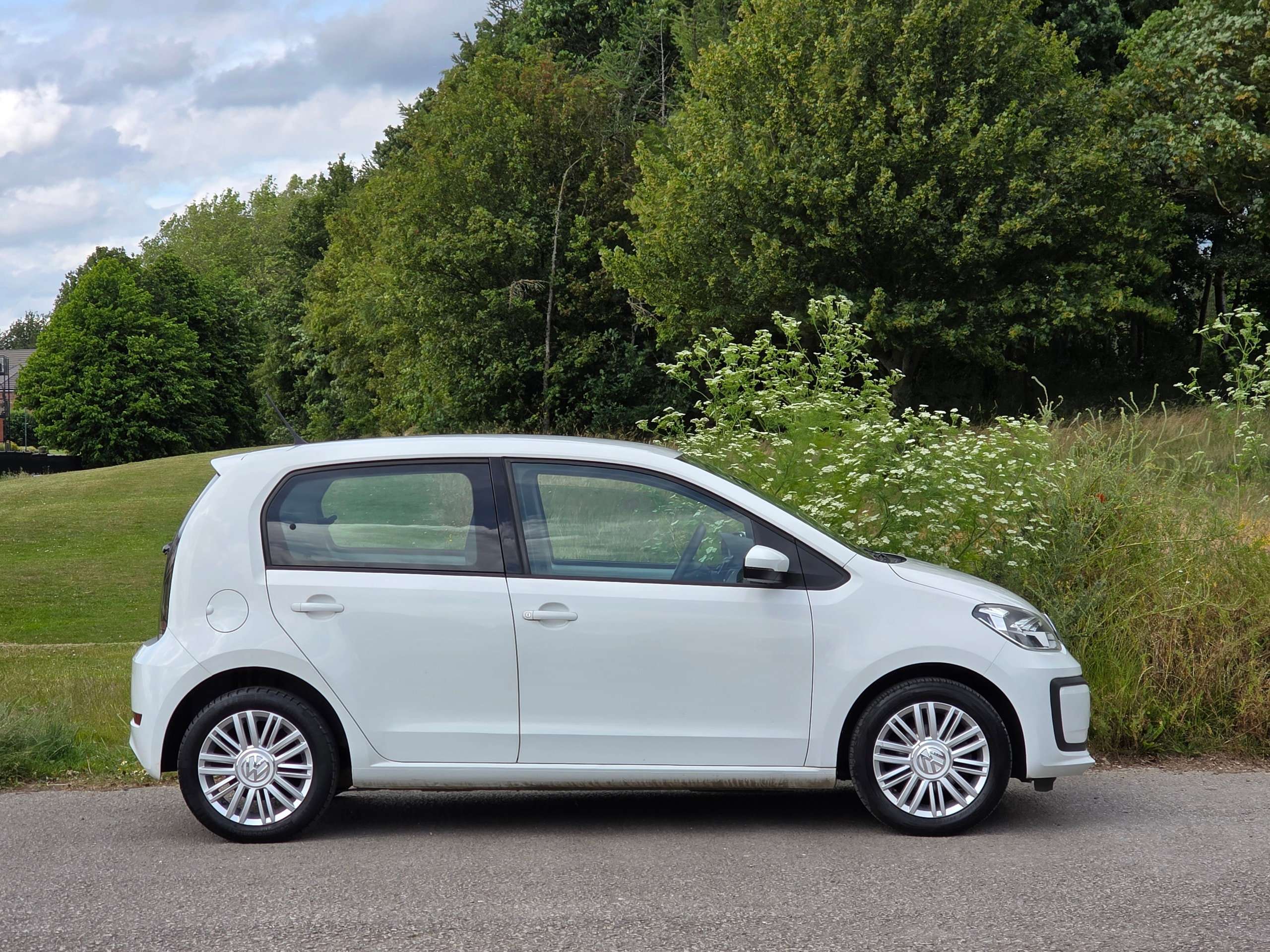 2019 VOLKSWAGEN UP! 2019 VOLKSWAGEN UP!