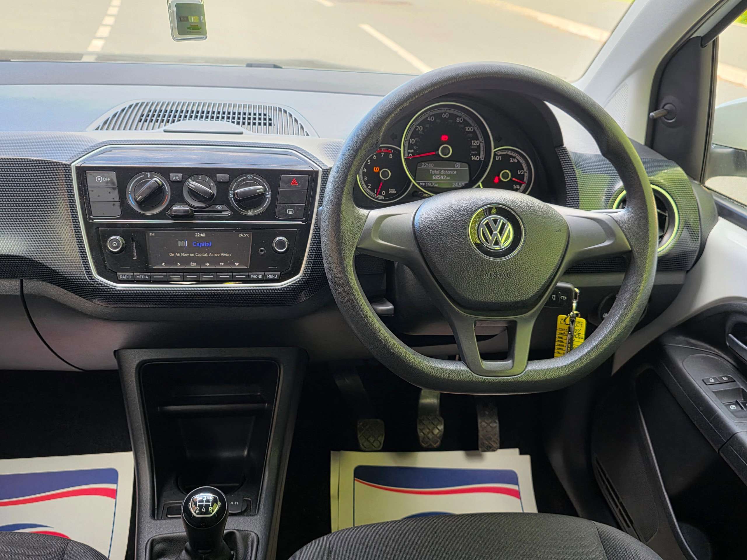 2019 VOLKSWAGEN UP! 2019 VOLKSWAGEN UP!