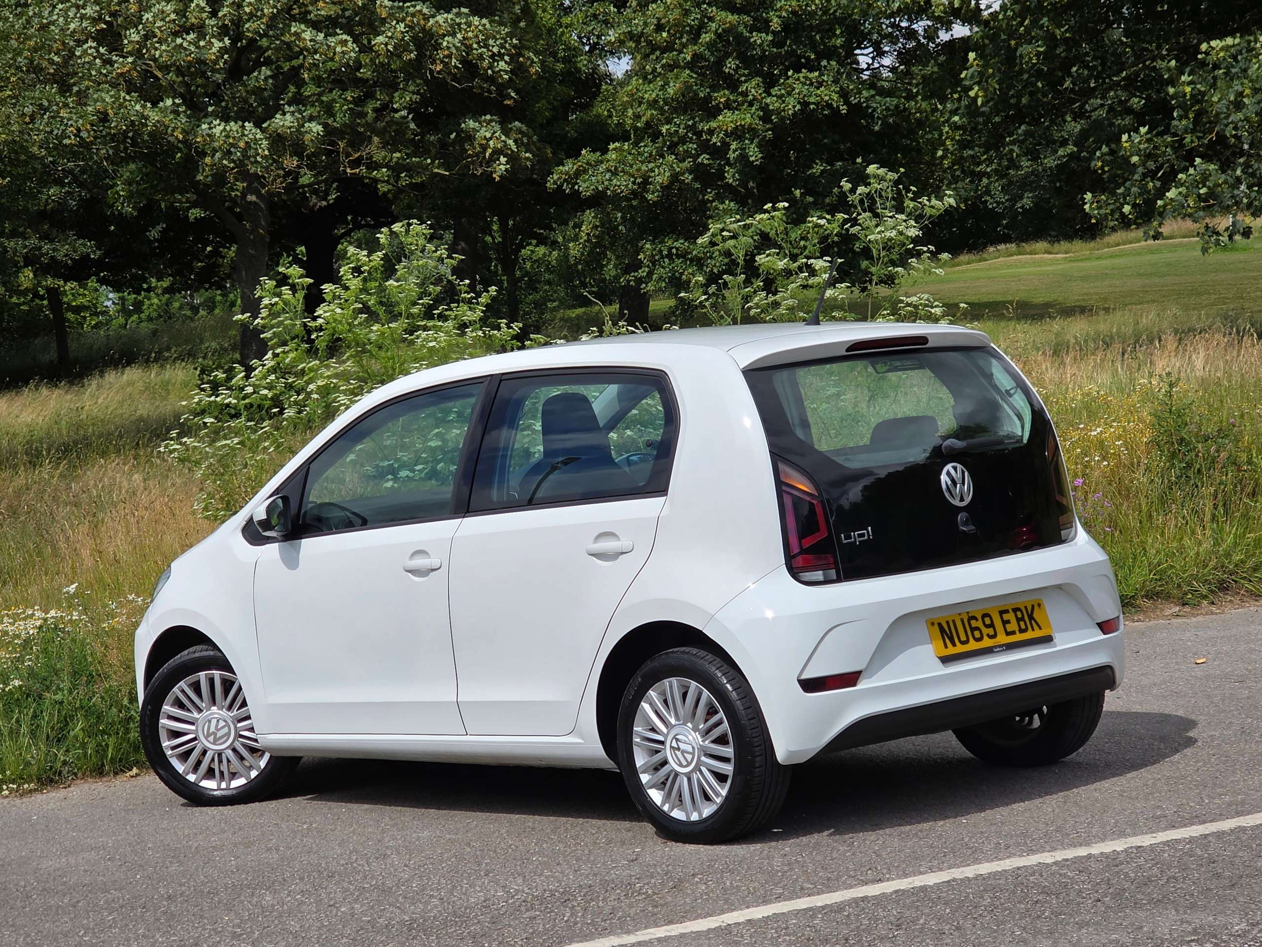 2019 VOLKSWAGEN UP! 2019 VOLKSWAGEN UP!