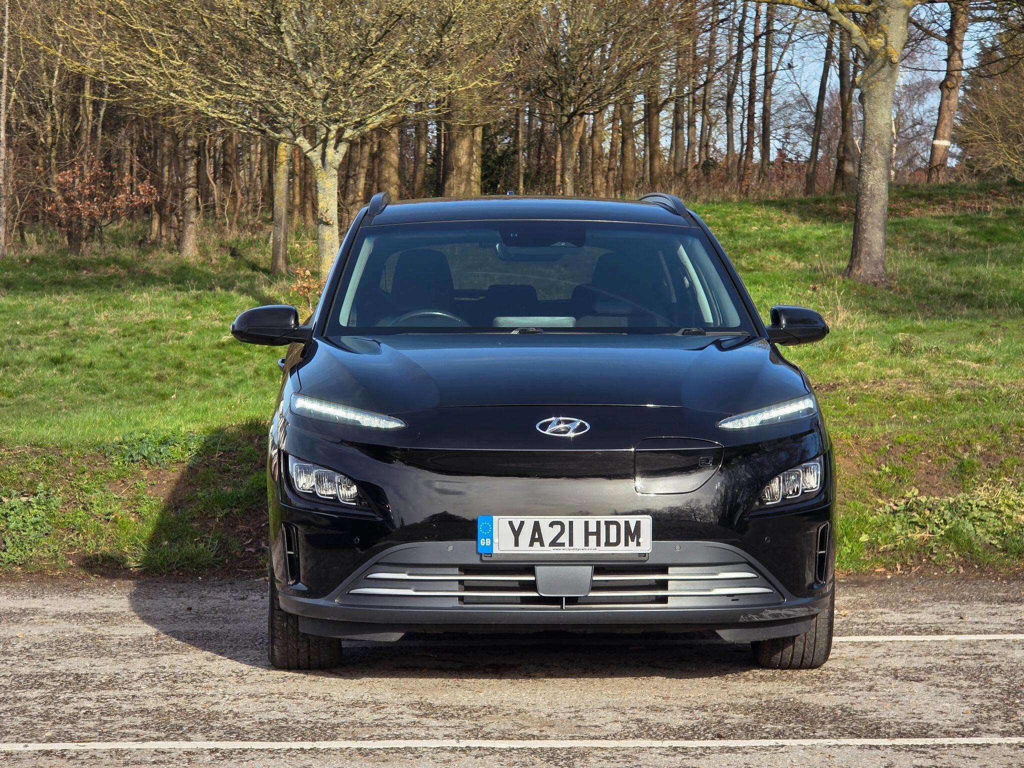A 2021 HYUNDAI KONA 64kWh Premium Auto 5dr (10.5kW Charger) A 2021 HYUNDAI KONA 64kWh Premium Auto 5dr (10.5kW Charger)