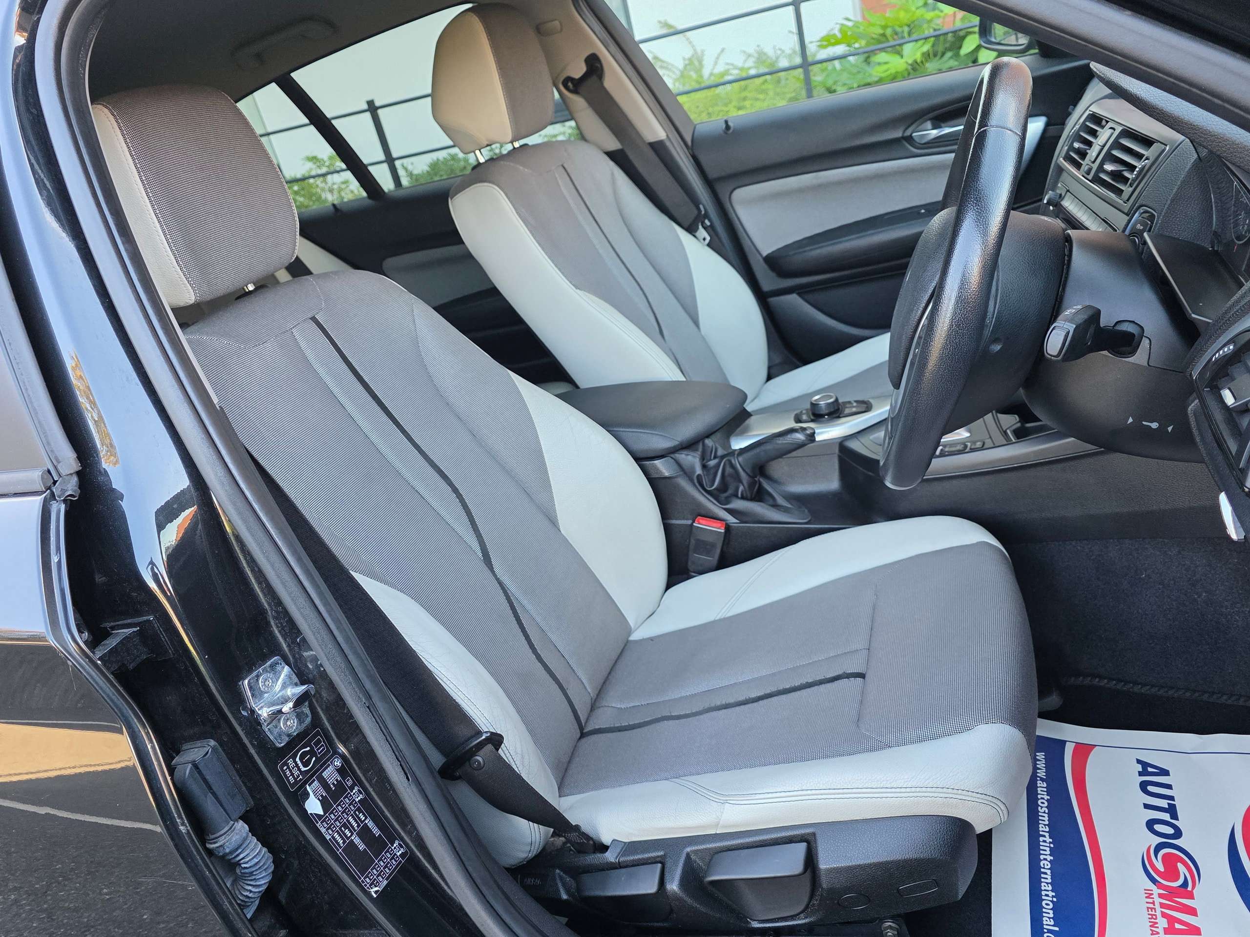 2011 BMW 1 SERIES 2011 BMW 1 SERIES