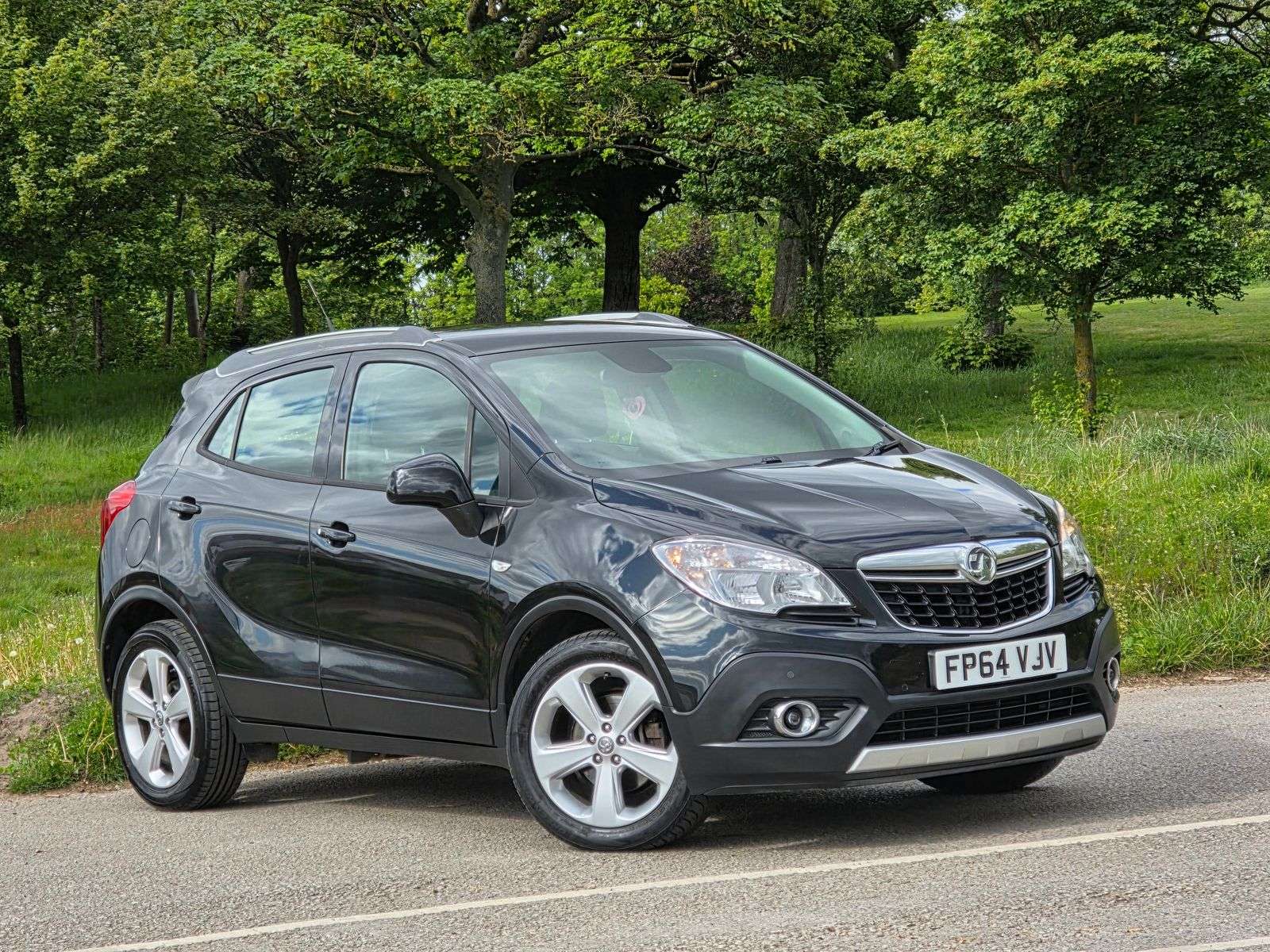 A 2014 VAUXHALL MOKKA 1.7 CDTi Exclusiv 4WD Euro 5 (s/s) 5dr A 2014 VAUXHALL MOKKA 1.7 CDTi Exclusiv 4WD Euro 5 (s/s) 5dr