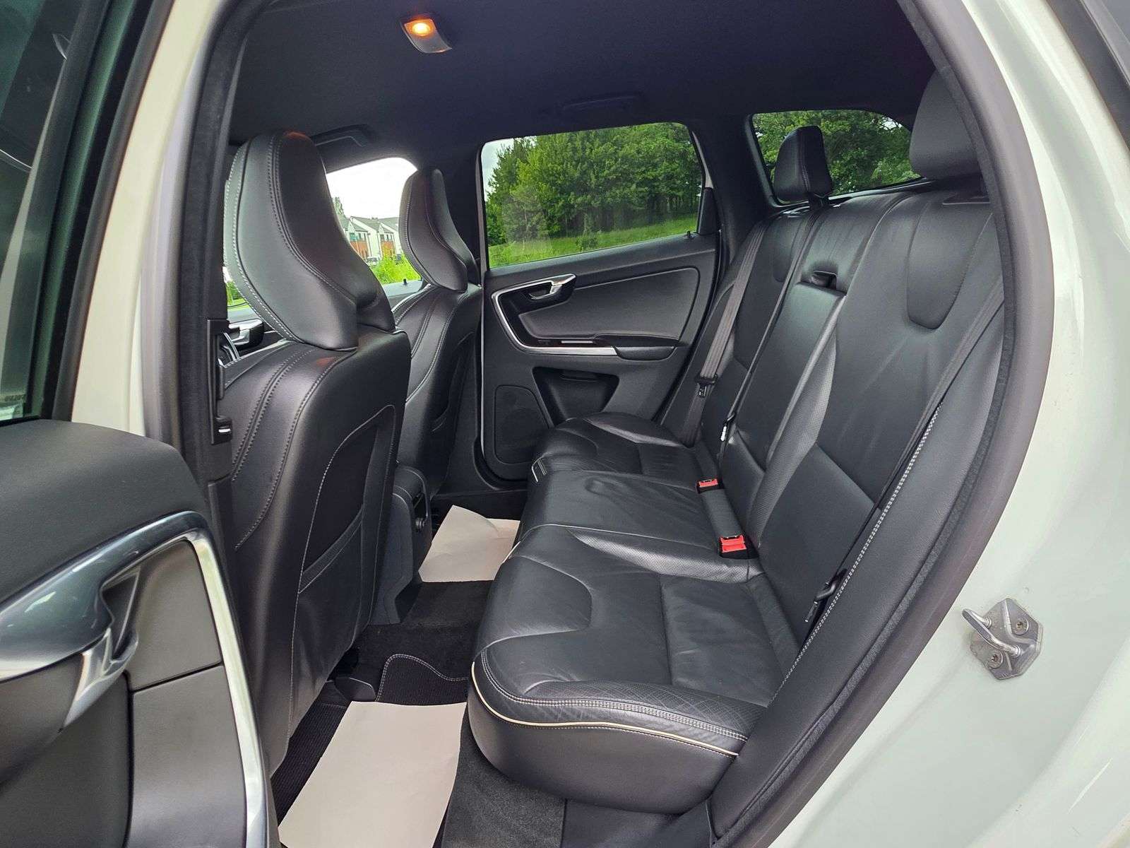 2015 VOLVO XC60 2015 VOLVO XC60