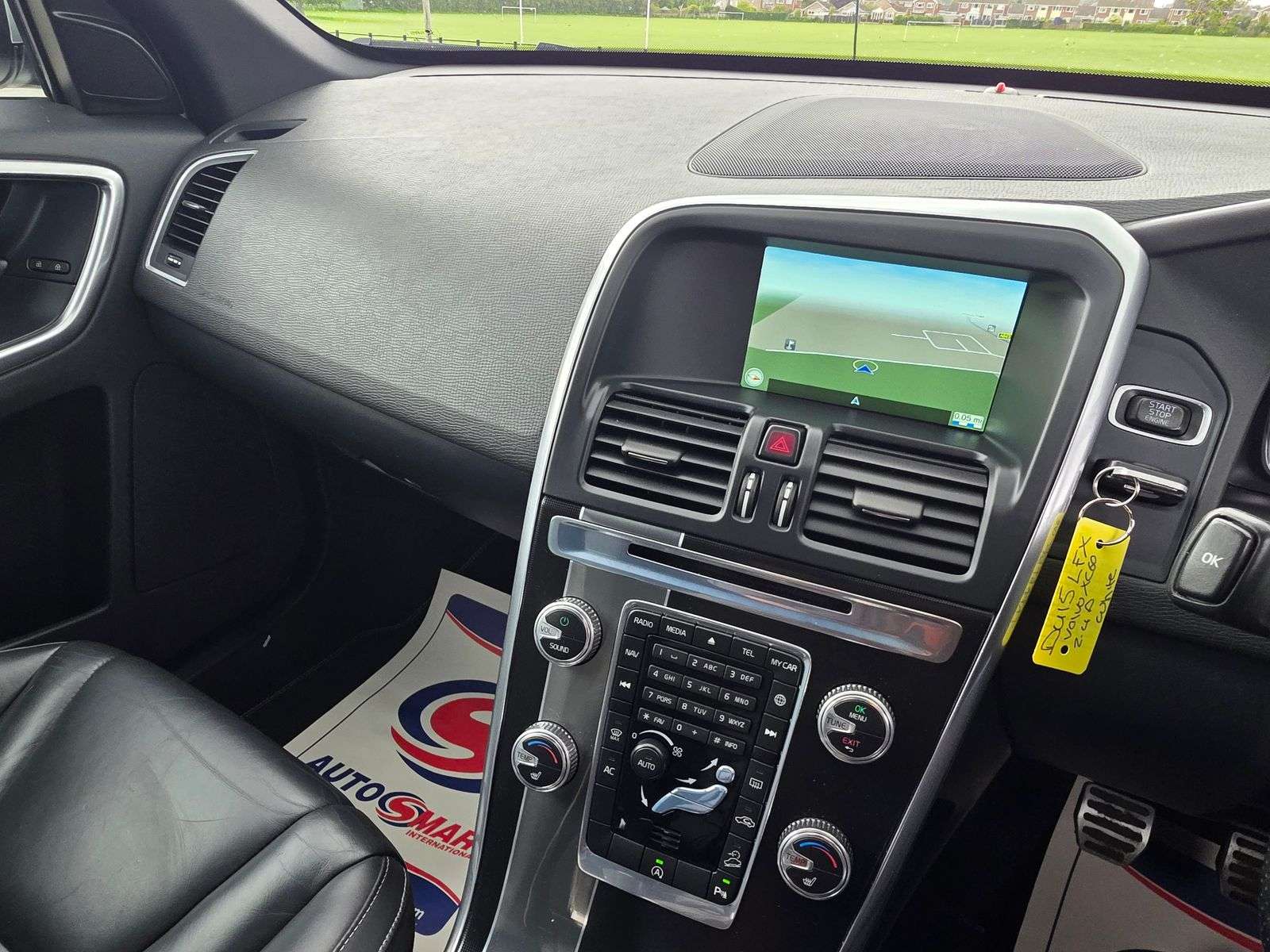 2015 VOLVO XC60 2015 VOLVO XC60