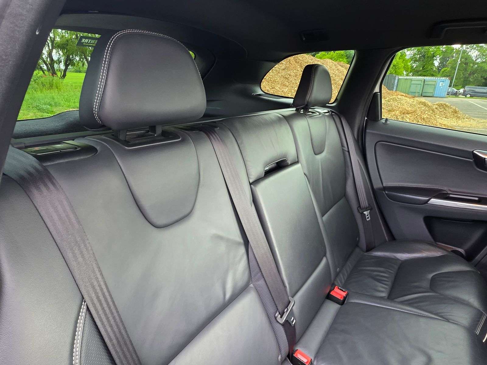 2015 VOLVO XC60 2015 VOLVO XC60