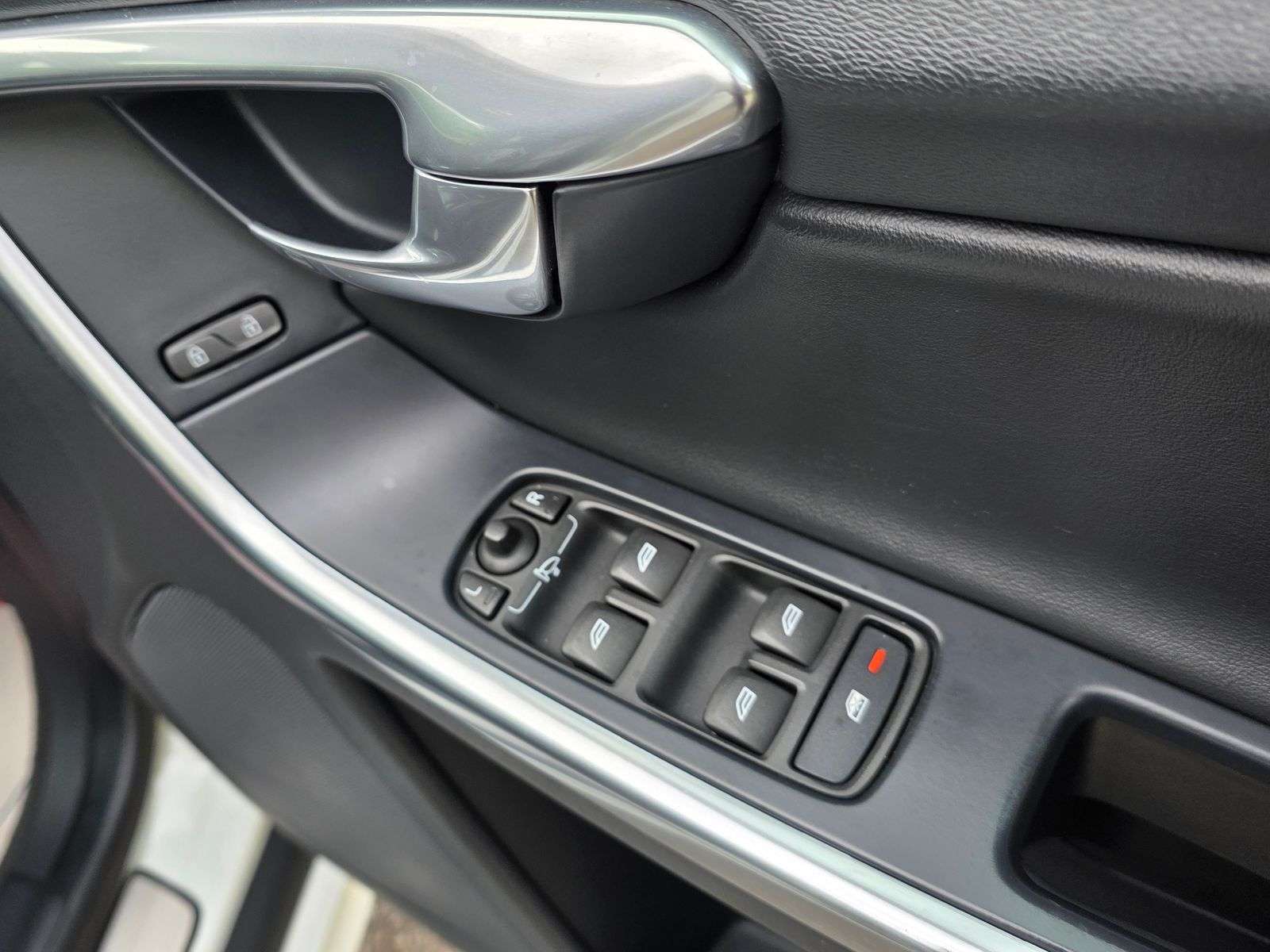 2015 VOLVO XC60 2015 VOLVO XC60