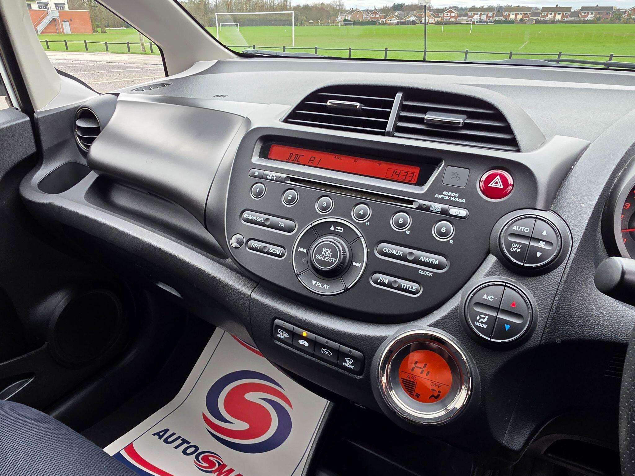 2013 HONDA JAZZ 2013 HONDA JAZZ