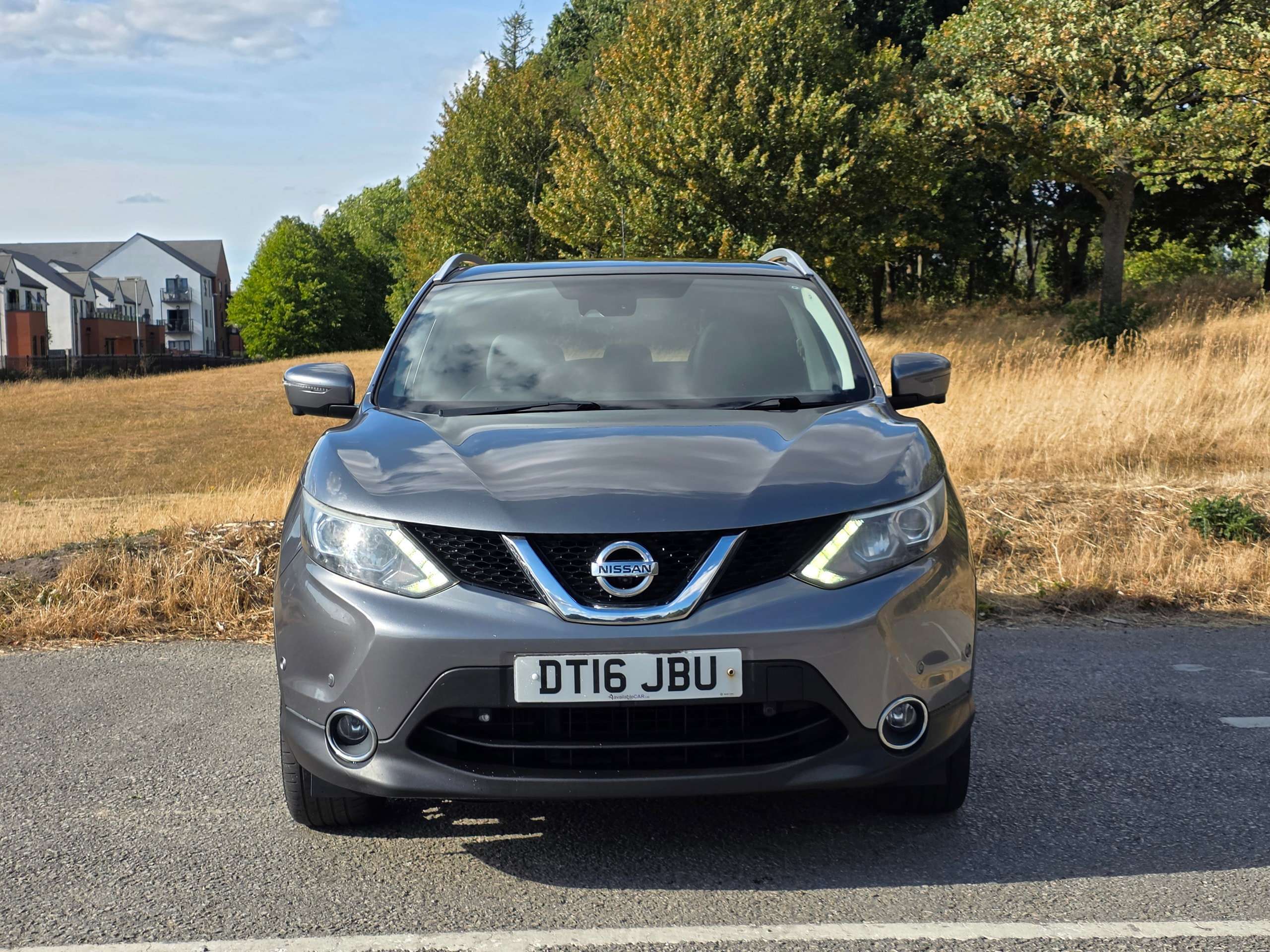 A 2016 NISSAN QASHQAI 1.5 dCi Tekna SUV 5dr Diesel Manual 2WD Euro 6 (s/s) (110 ps) A 2016 NISSAN QASHQAI 1.5 dCi Tekna SUV 5dr Diesel Manual 2WD Euro 6 (s/s) (110 ps)