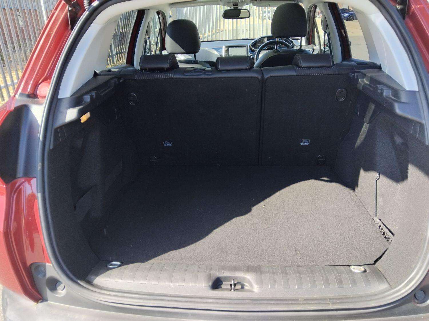 2019 PEUGEOT 2008 2019 PEUGEOT 2008