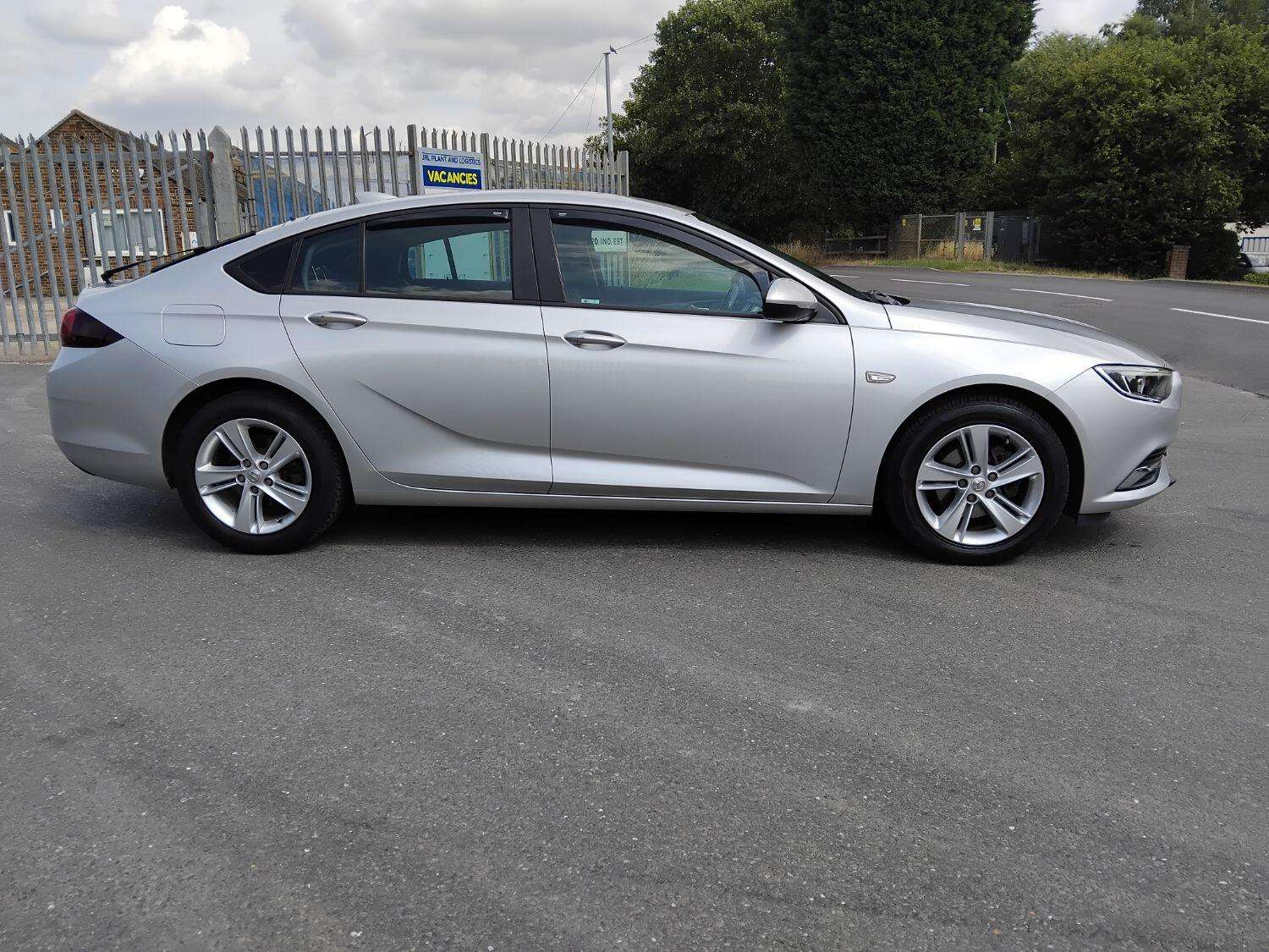 2017 VAUXHALL INSIGNIA 2017 VAUXHALL INSIGNIA