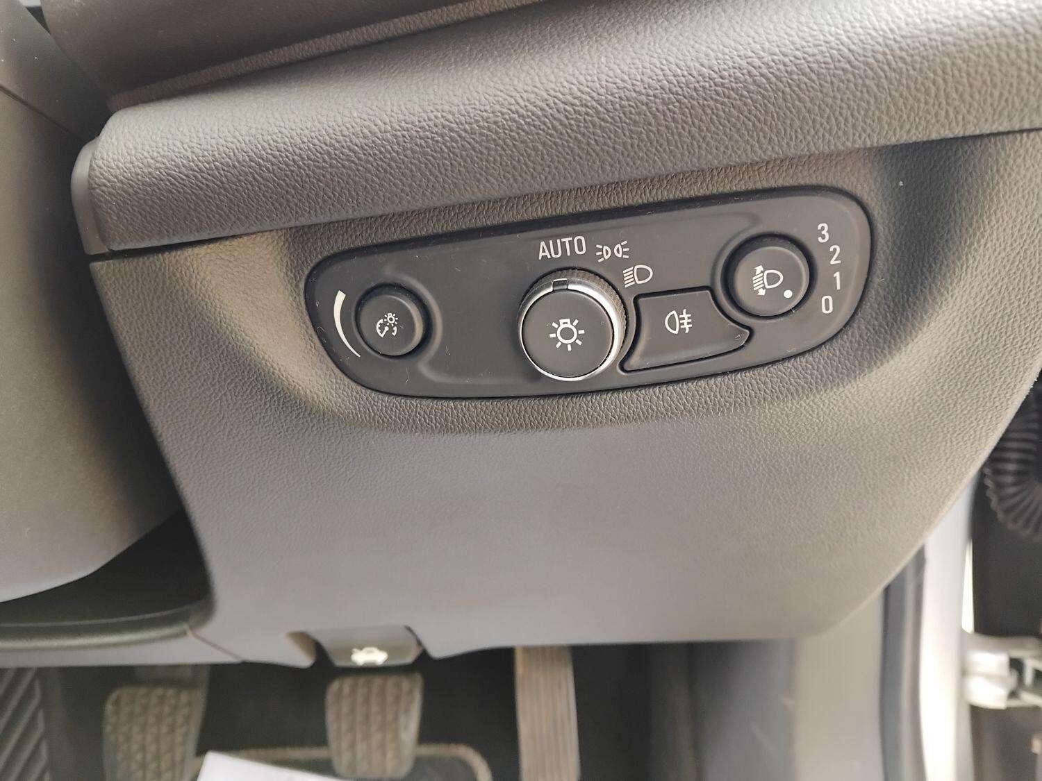 2017 VAUXHALL INSIGNIA 2017 VAUXHALL INSIGNIA