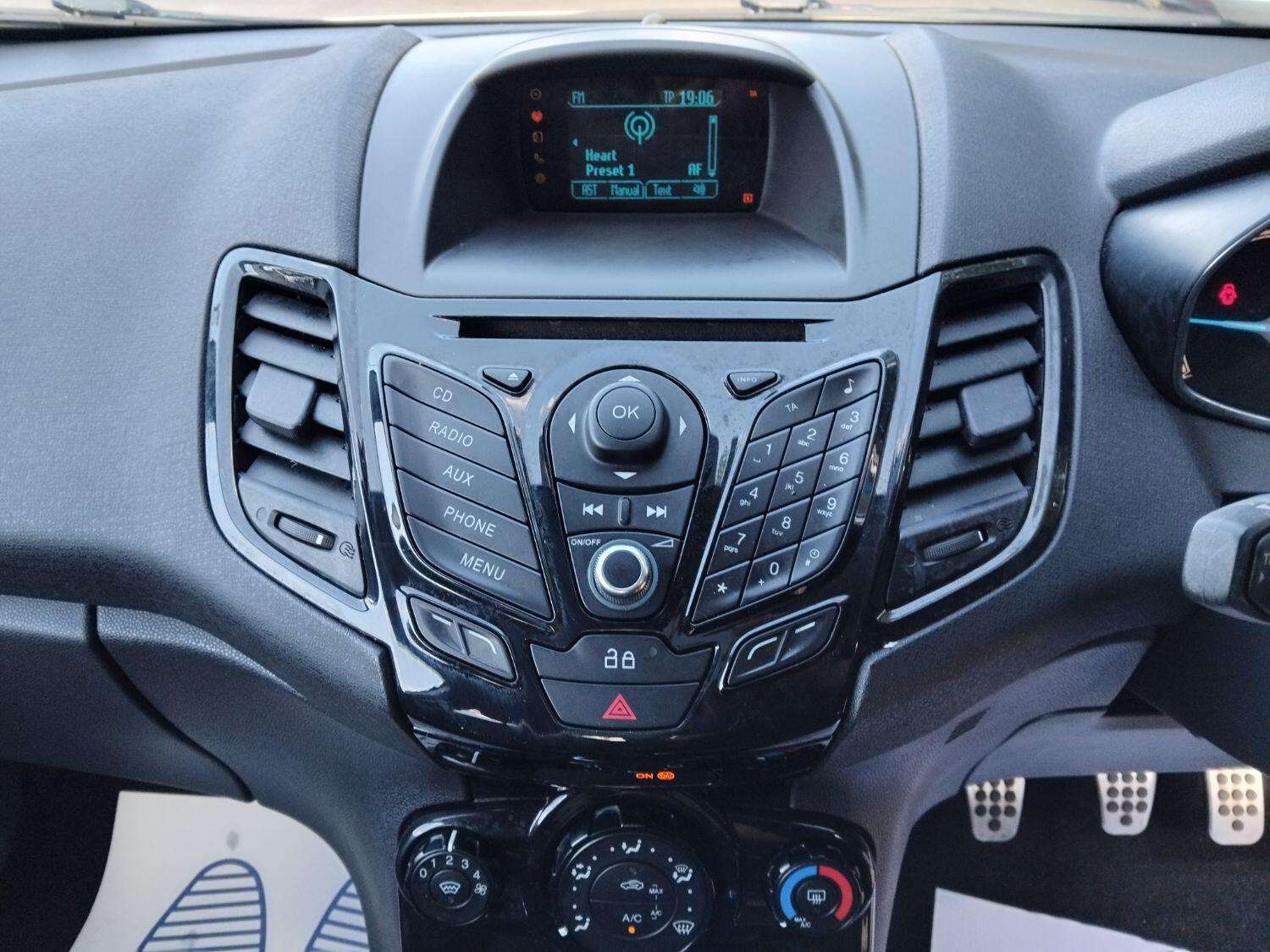 2013 FORD FIESTA 2013 FORD FIESTA