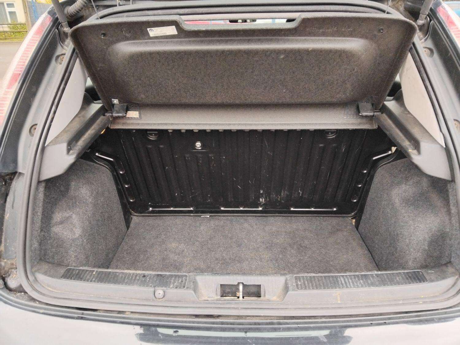 2014 FIAT PUNTO 2014 FIAT PUNTO