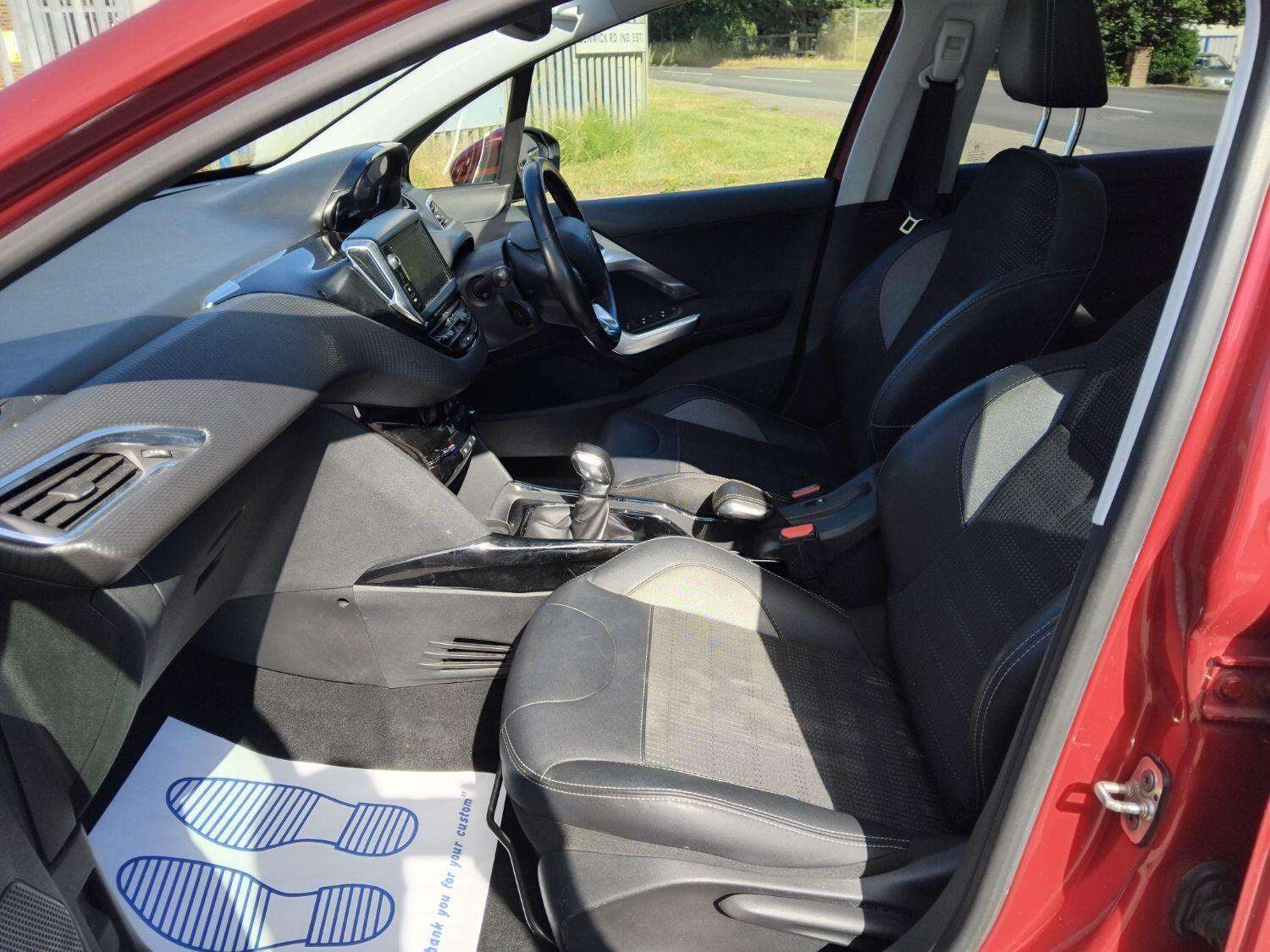 2019 PEUGEOT 2008 2019 PEUGEOT 2008