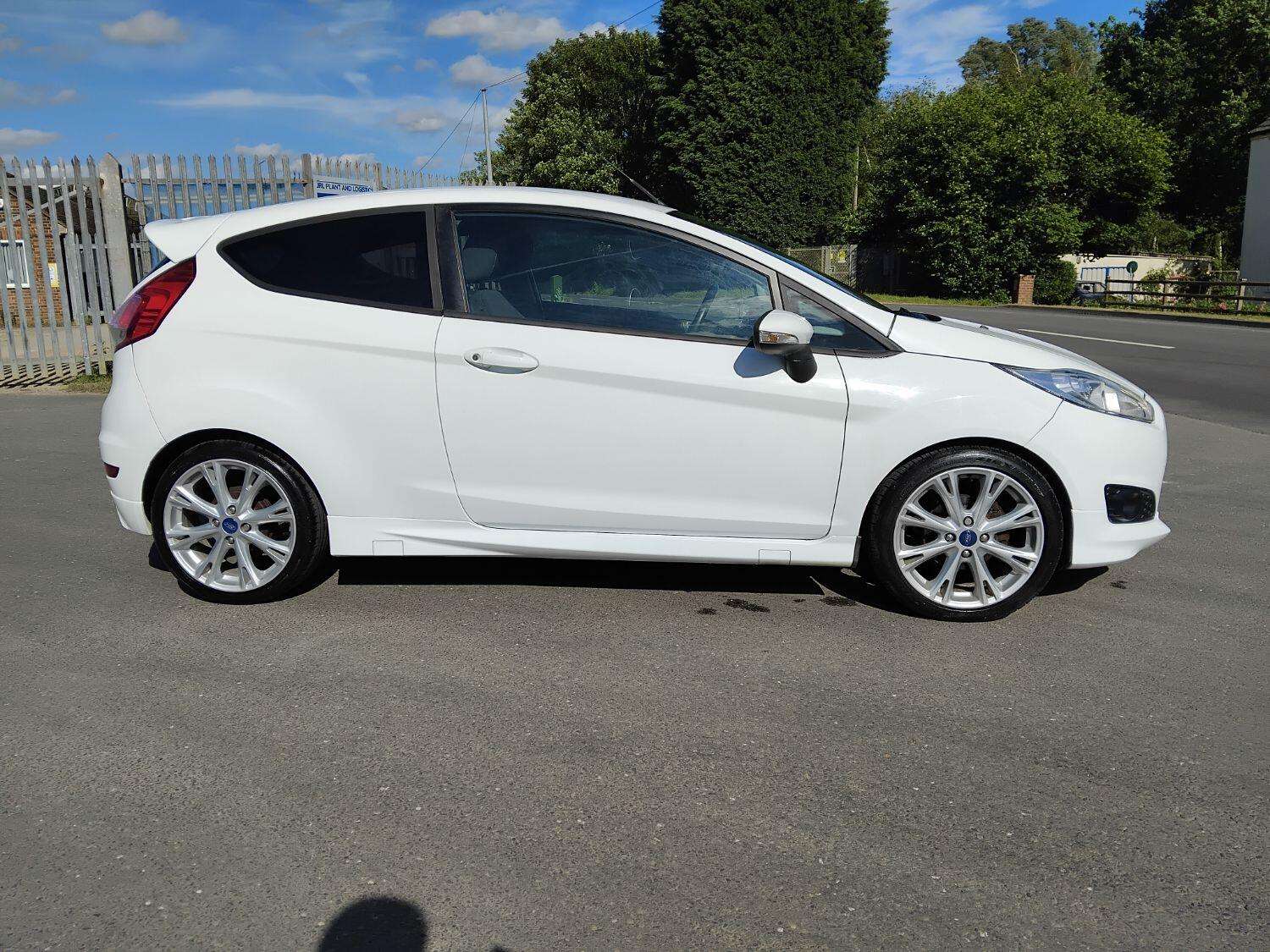 2013 FORD FIESTA 2013 FORD FIESTA