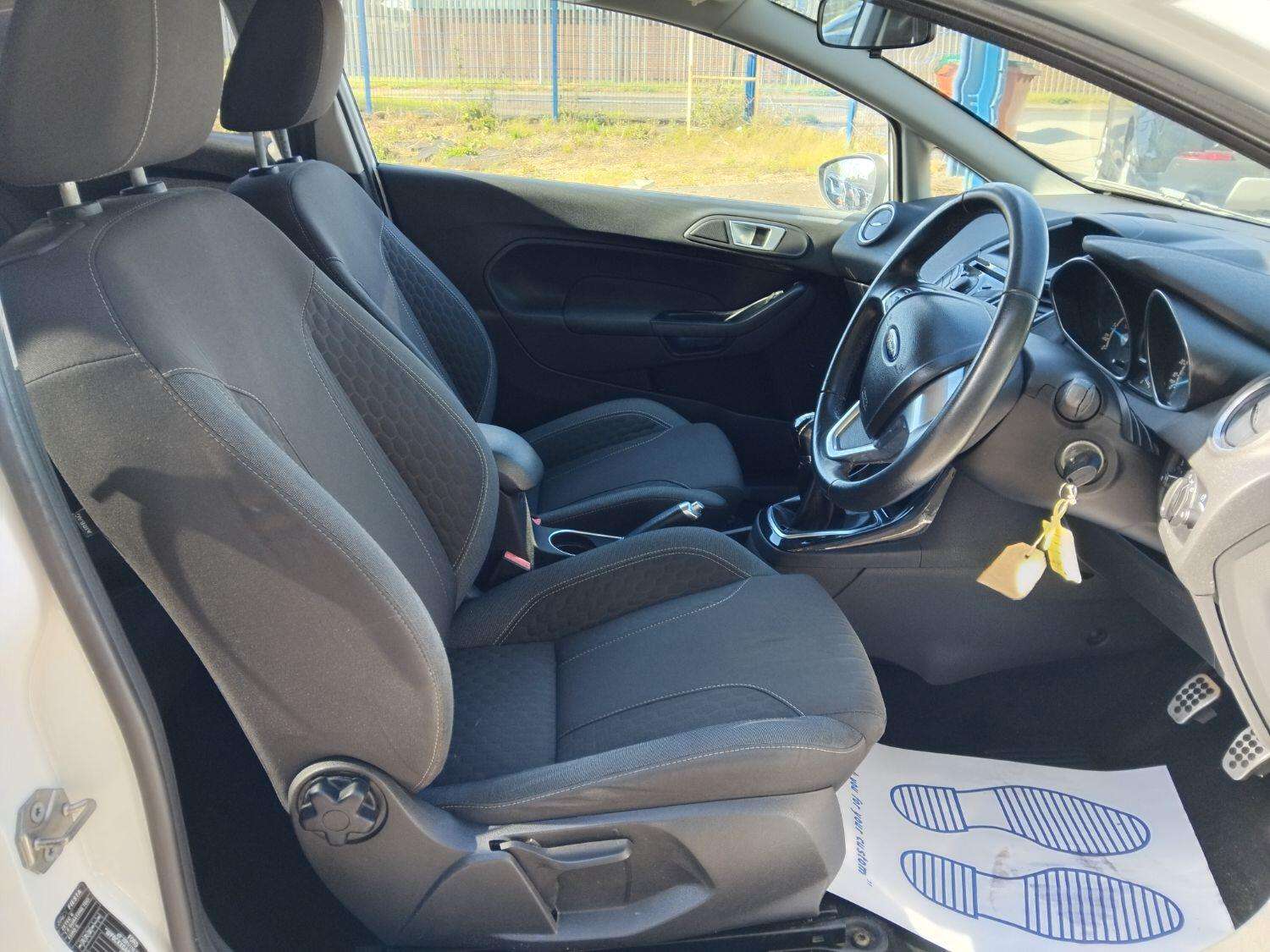 2013 FORD FIESTA 2013 FORD FIESTA