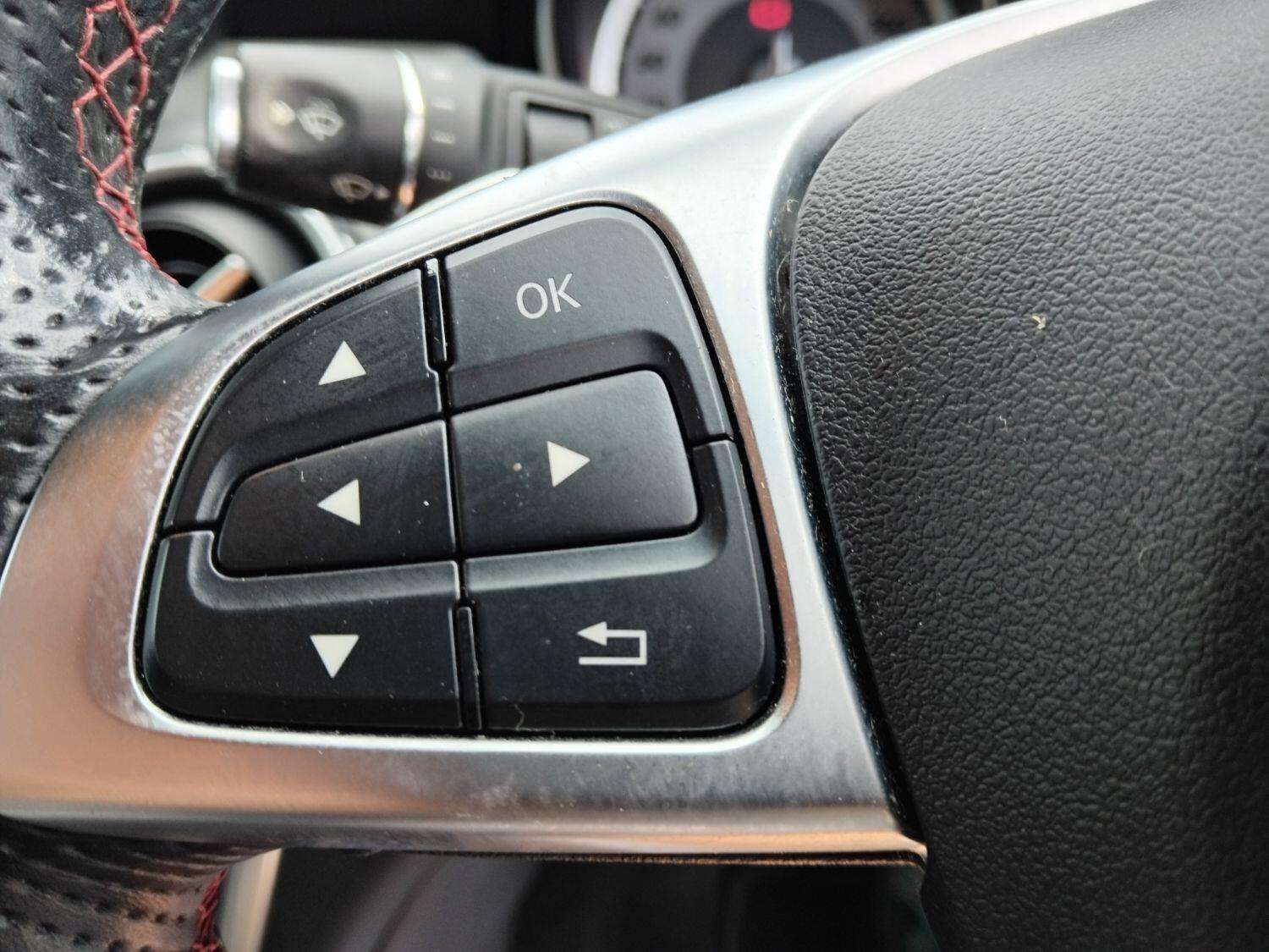 2016 MERCEDES-BENZ GLA CLASS 2016 MERCEDES-BENZ GLA CLASS