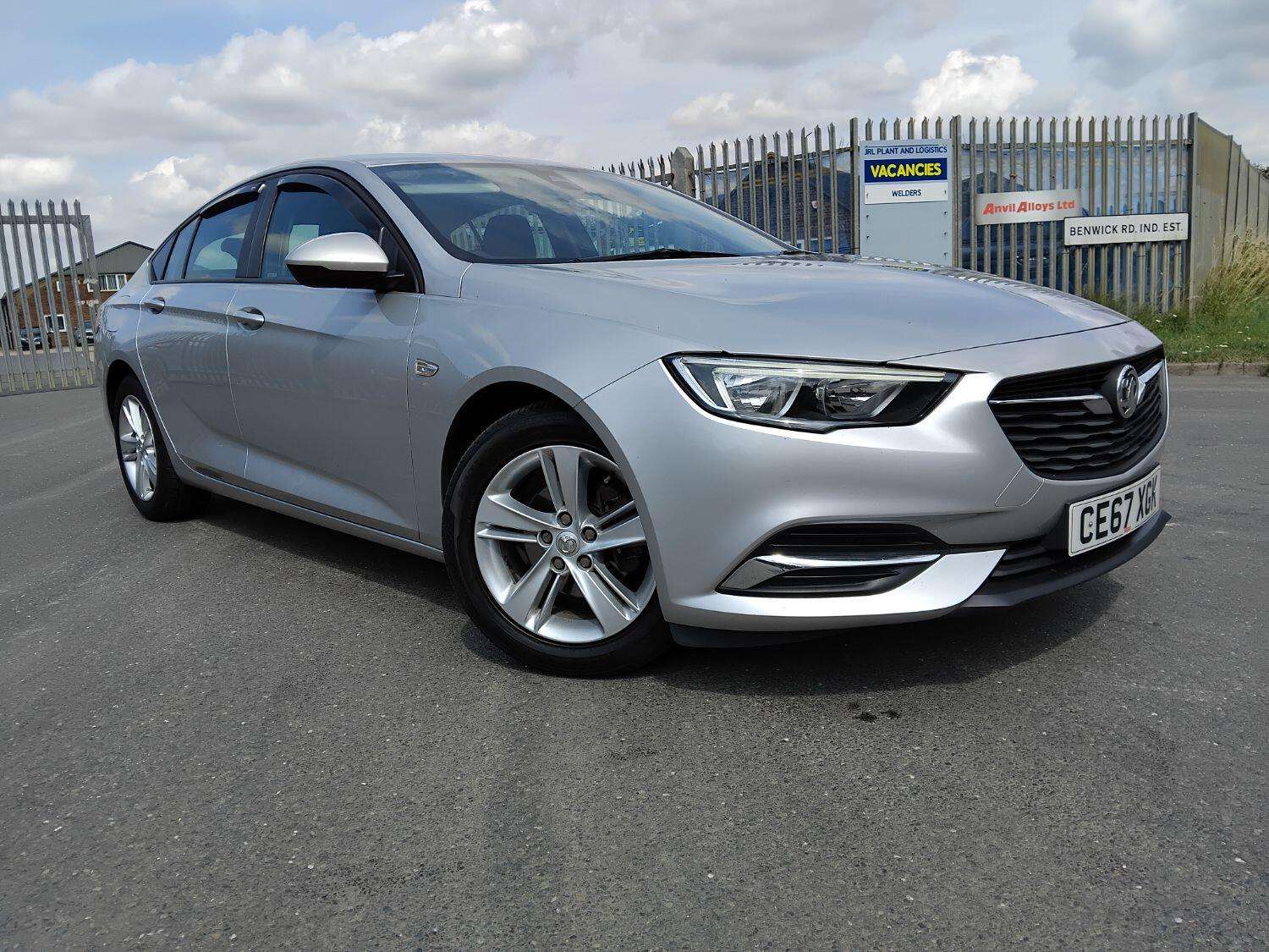 2017 VAUXHALL INSIGNIA 2017 VAUXHALL INSIGNIA