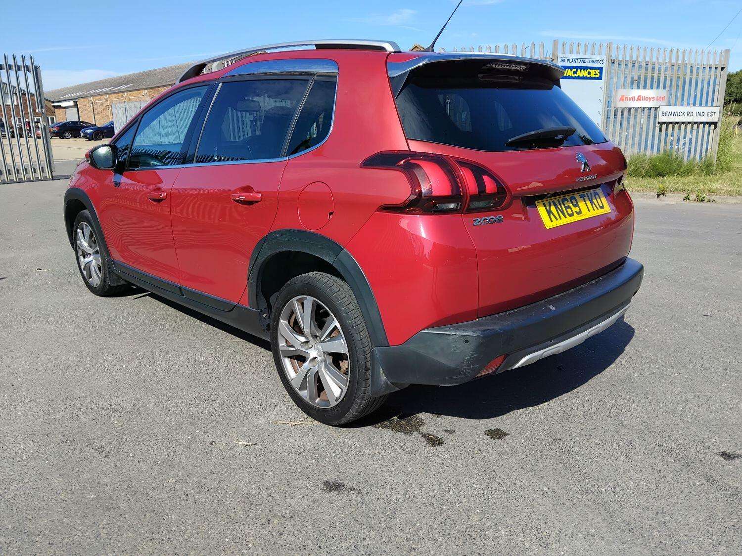 2019 PEUGEOT 2008 2019 PEUGEOT 2008