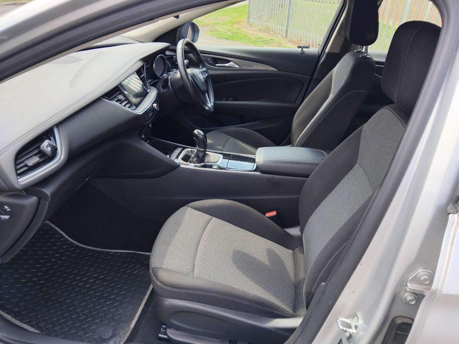 2017 VAUXHALL INSIGNIA 2017 VAUXHALL INSIGNIA