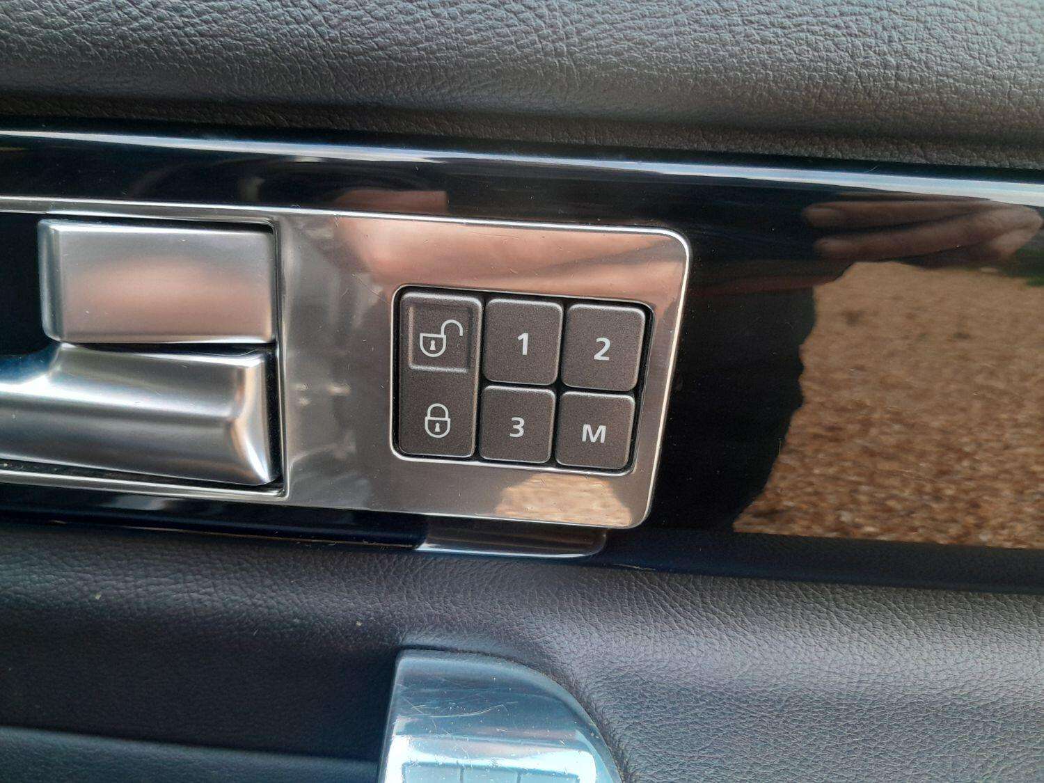 2014 LAND ROVER DISCOVERY 4 2014 LAND ROVER DISCOVERY 4