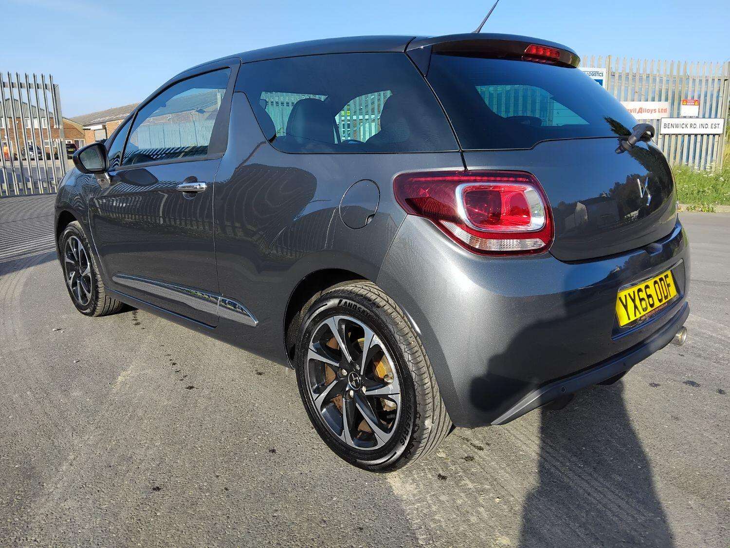 2016 DS AUTOMOBILES DS 3 2016 DS AUTOMOBILES DS 3