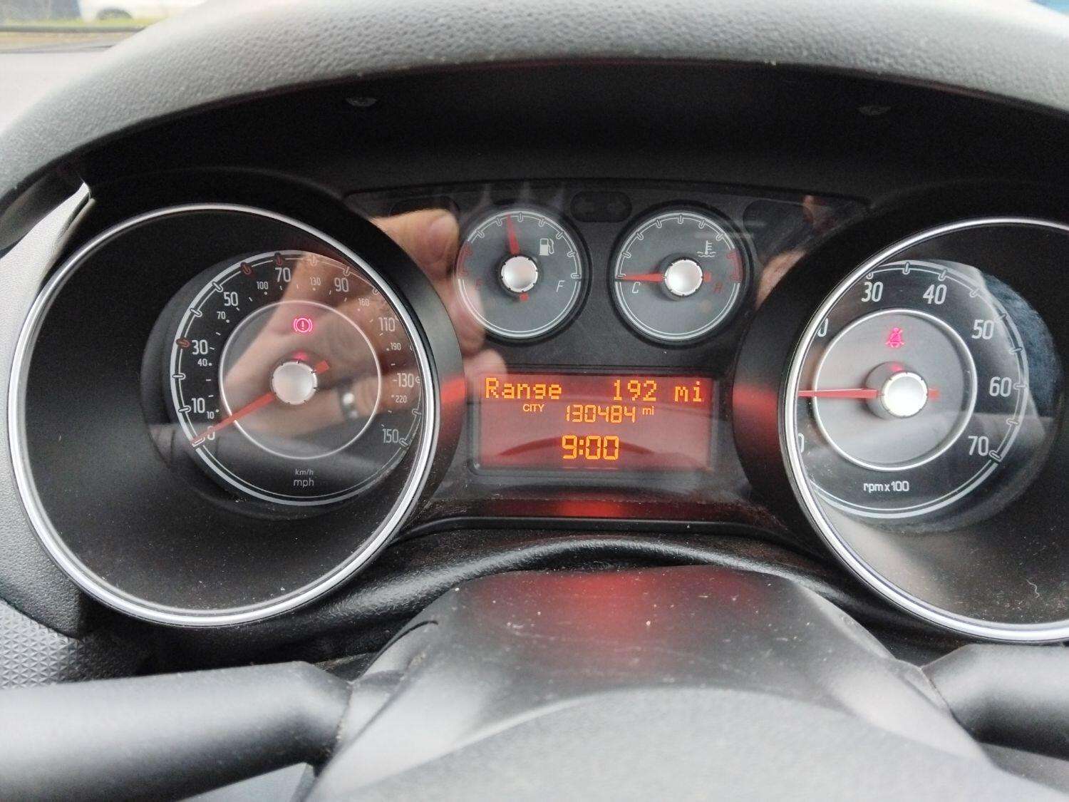 2014 FIAT PUNTO 2014 FIAT PUNTO