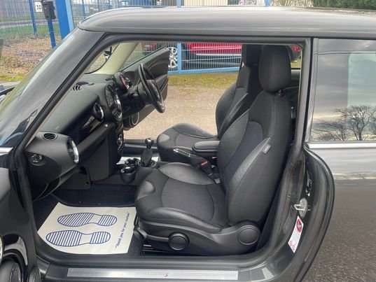 2011 MINI HATCH 2011 MINI HATCH