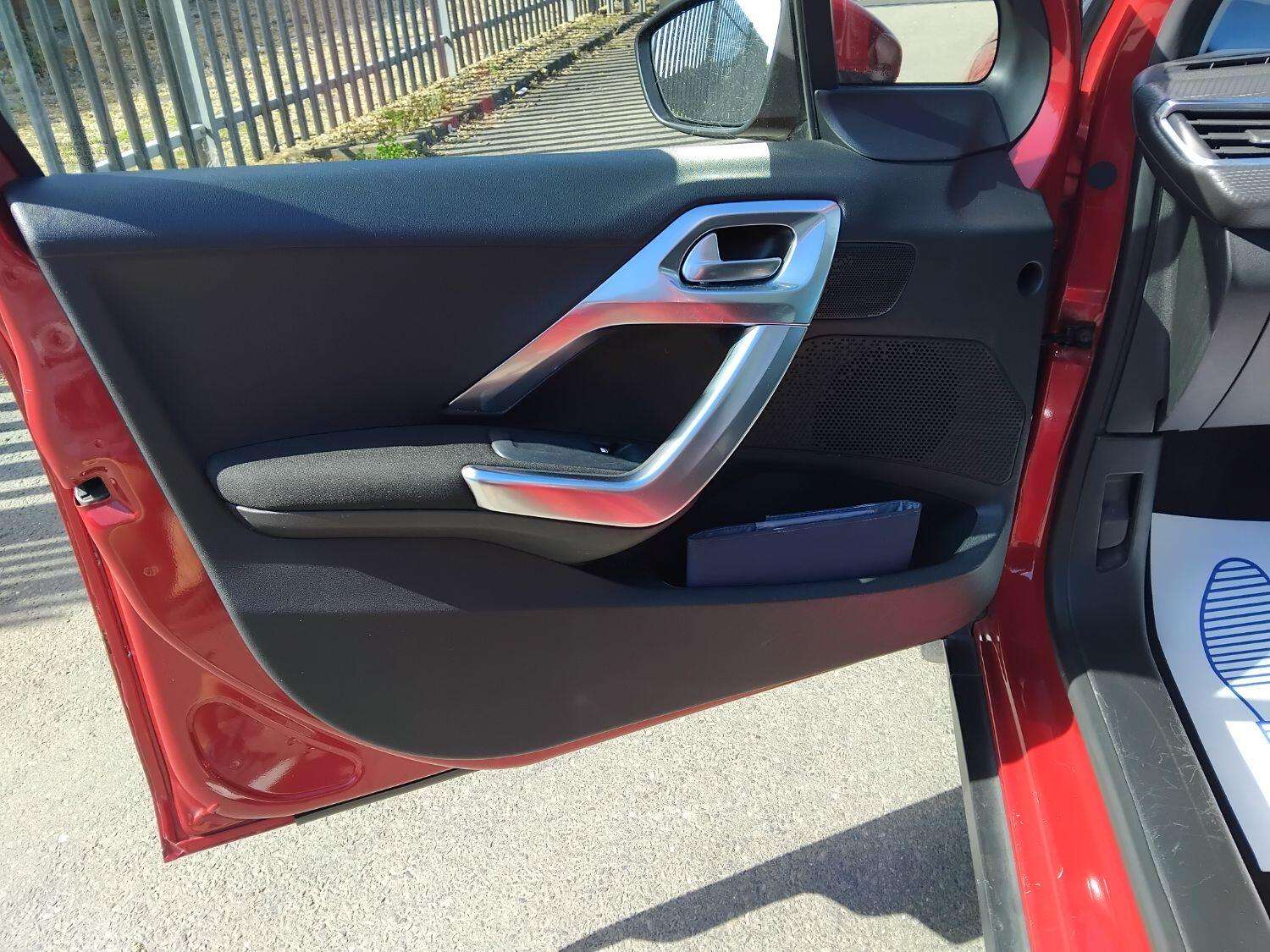 2019 PEUGEOT 2008 2019 PEUGEOT 2008