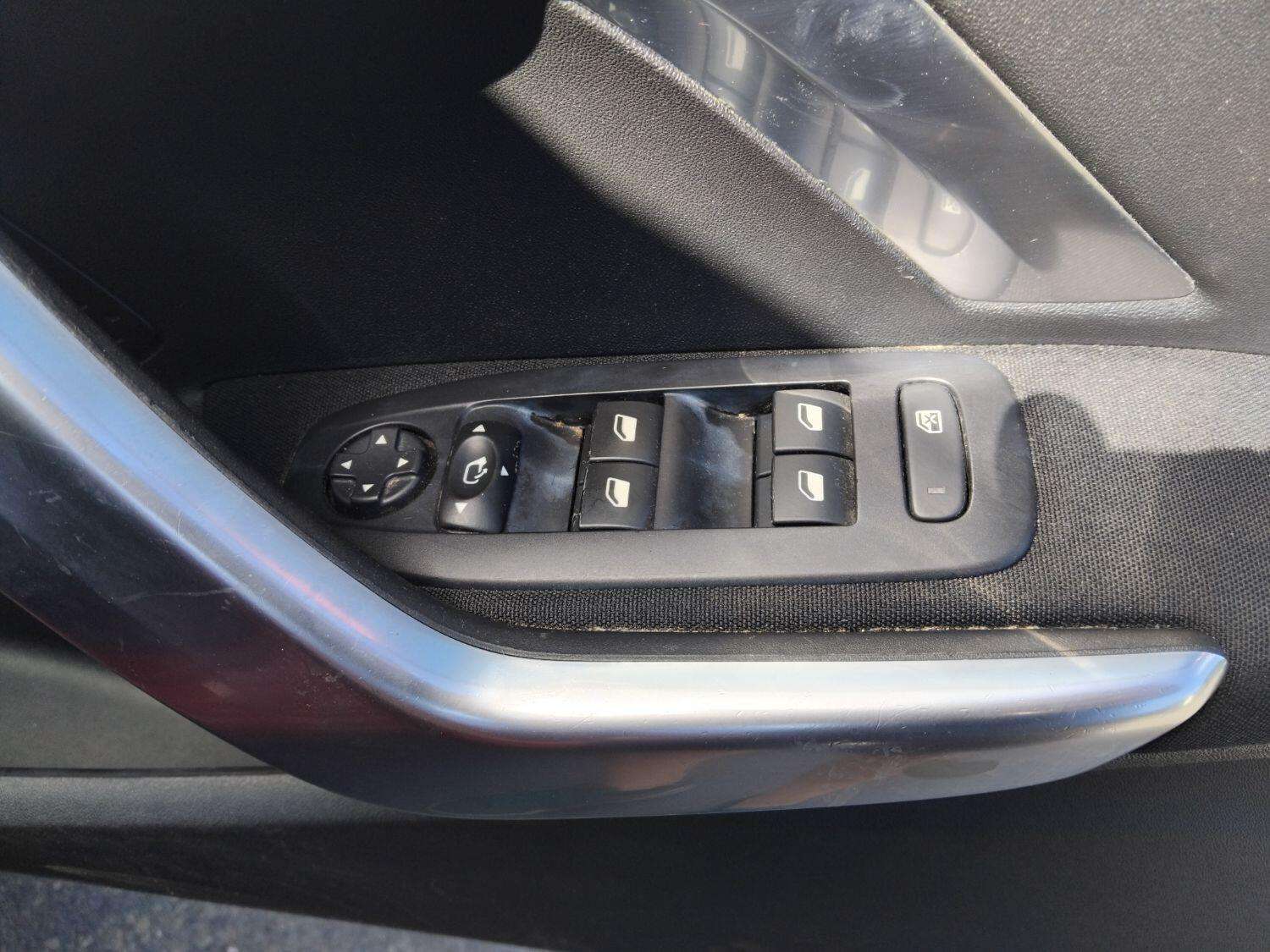 2019 PEUGEOT 2008 2019 PEUGEOT 2008