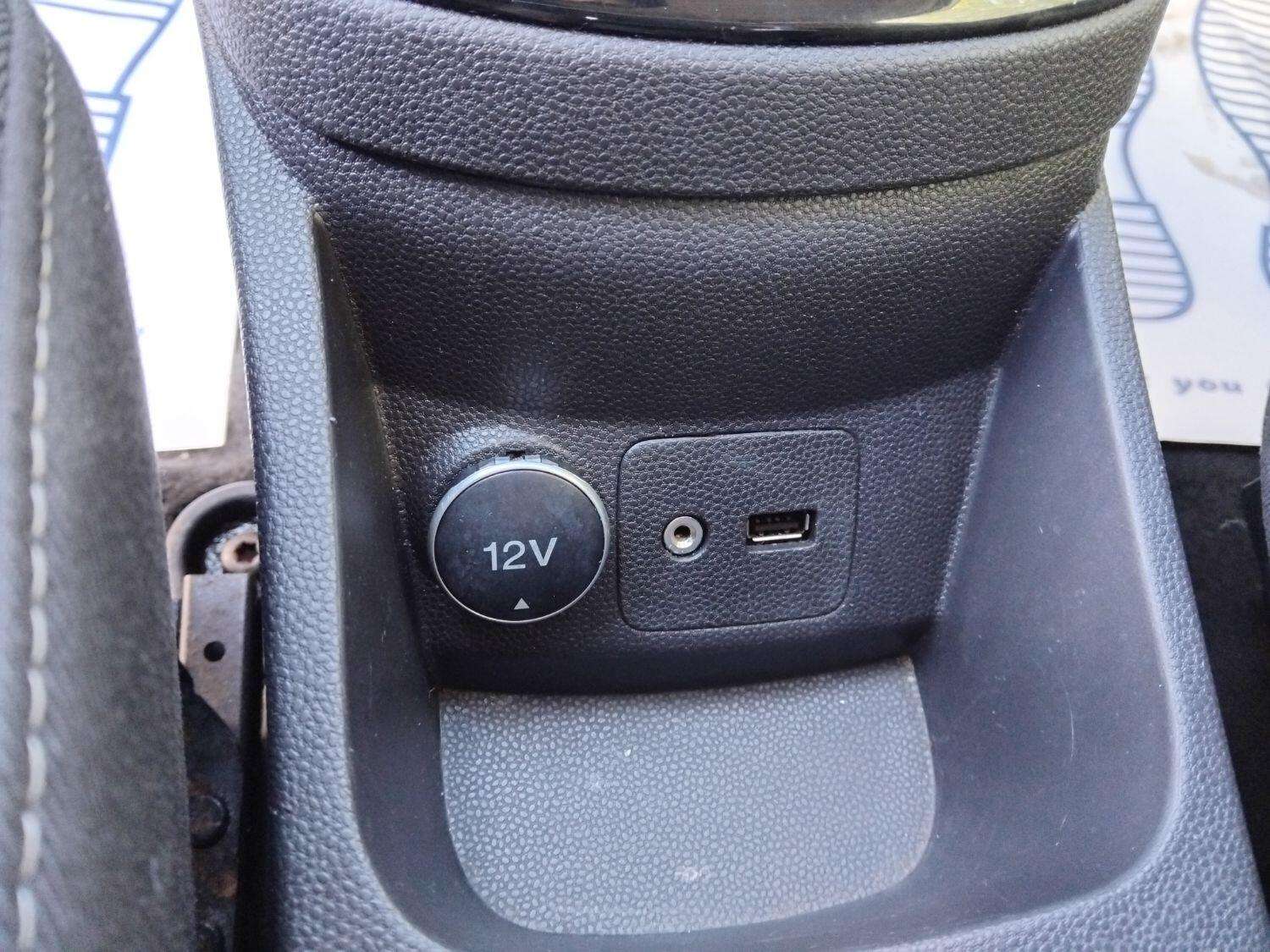 2013 FORD FIESTA 2013 FORD FIESTA