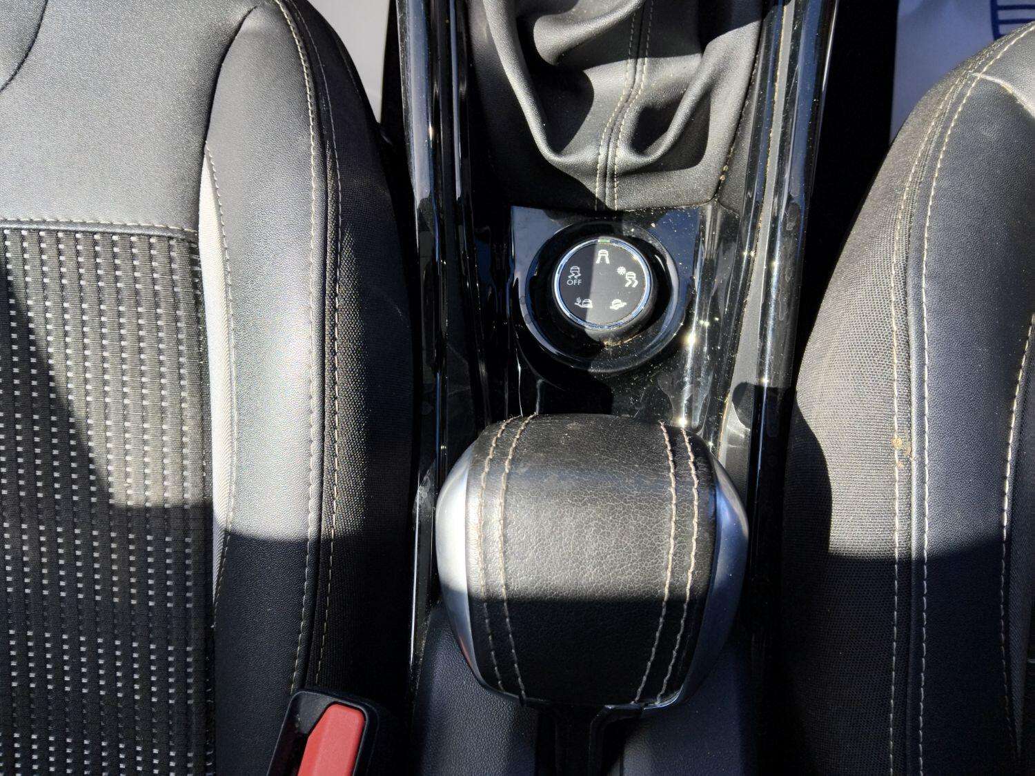 2019 PEUGEOT 2008 2019 PEUGEOT 2008